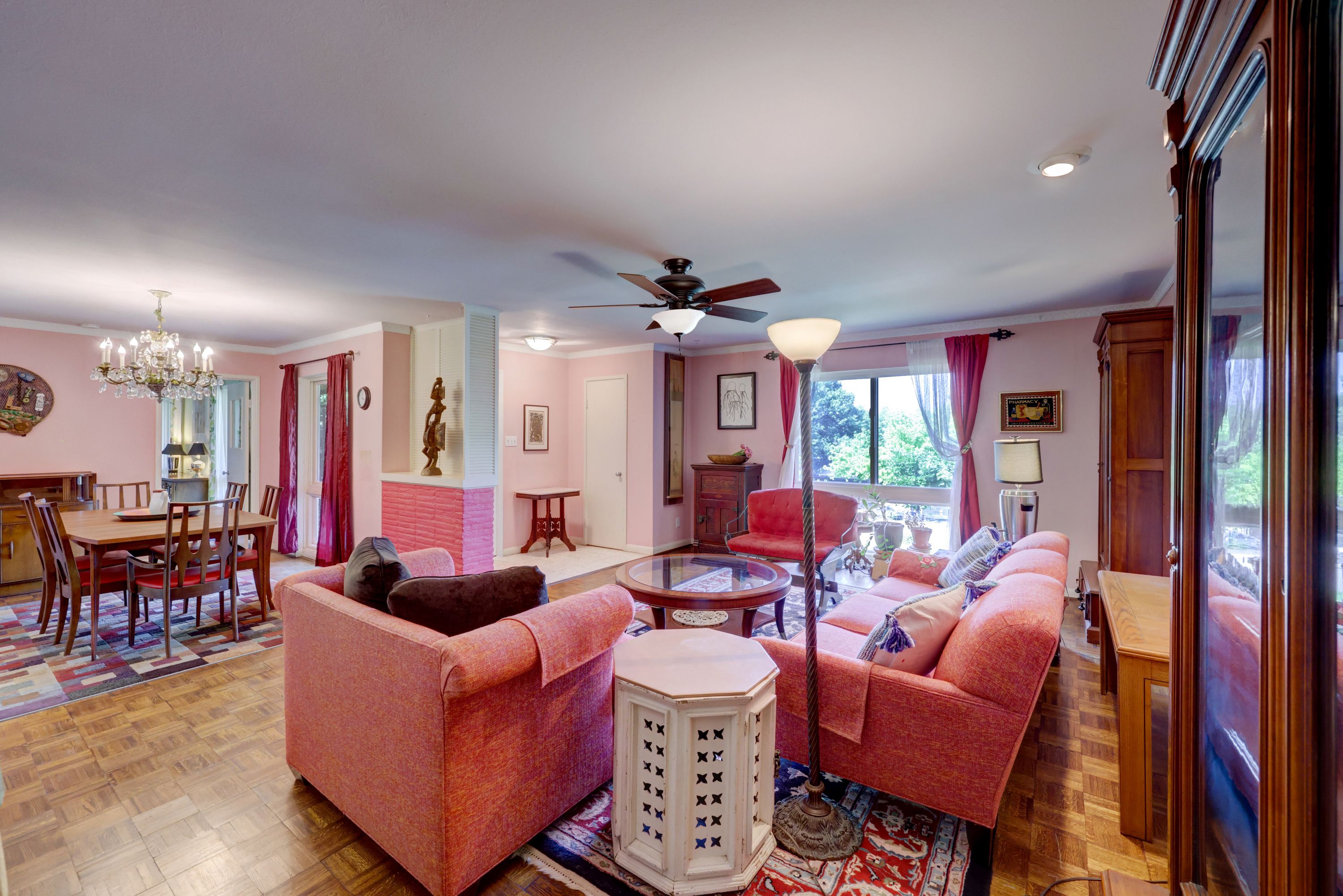 5600 Ridge Oak Drive 