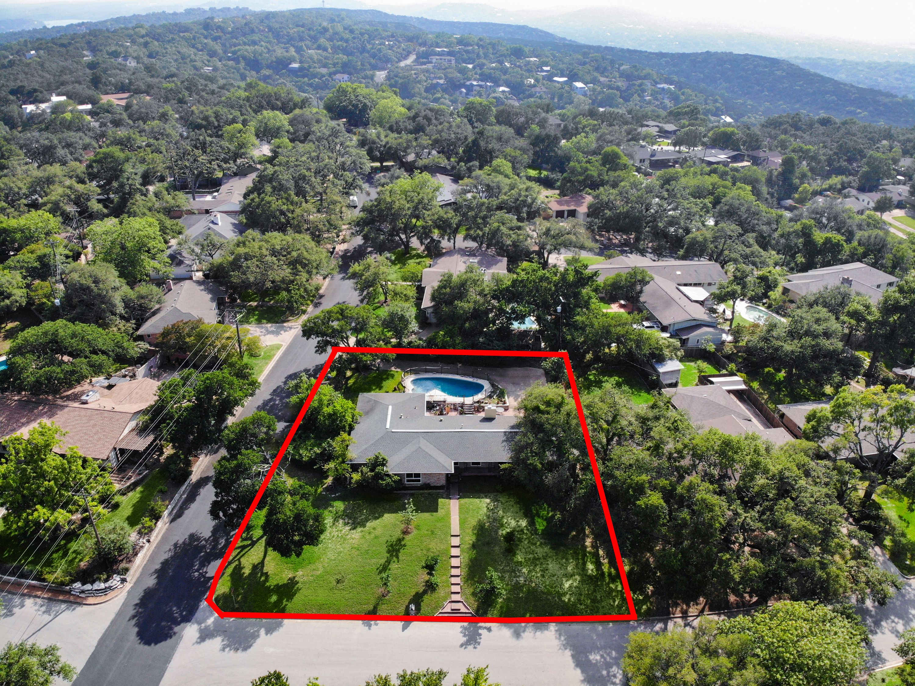 5600 Ridge Oak Drive 