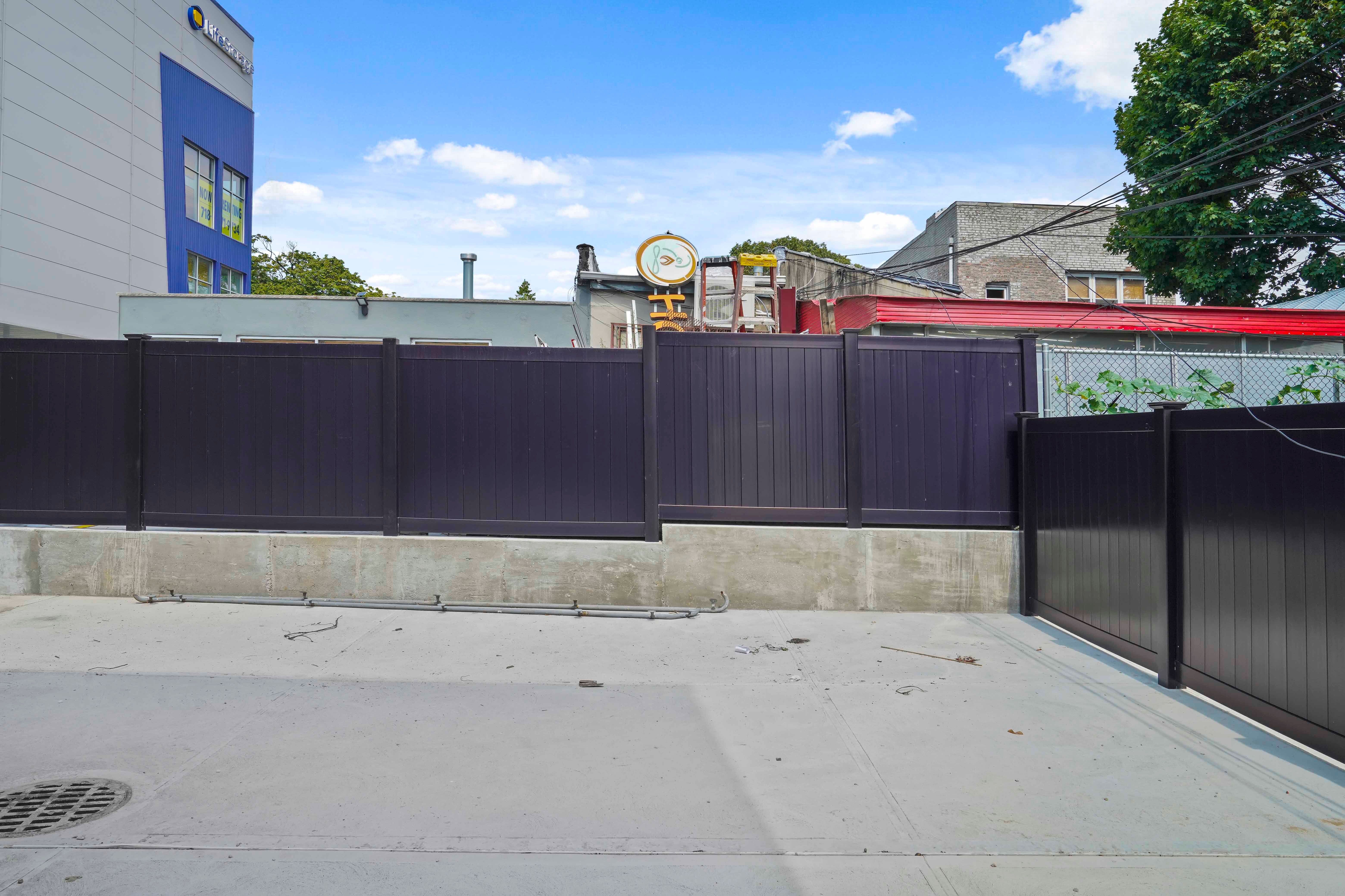 182 Minna Street , 3B