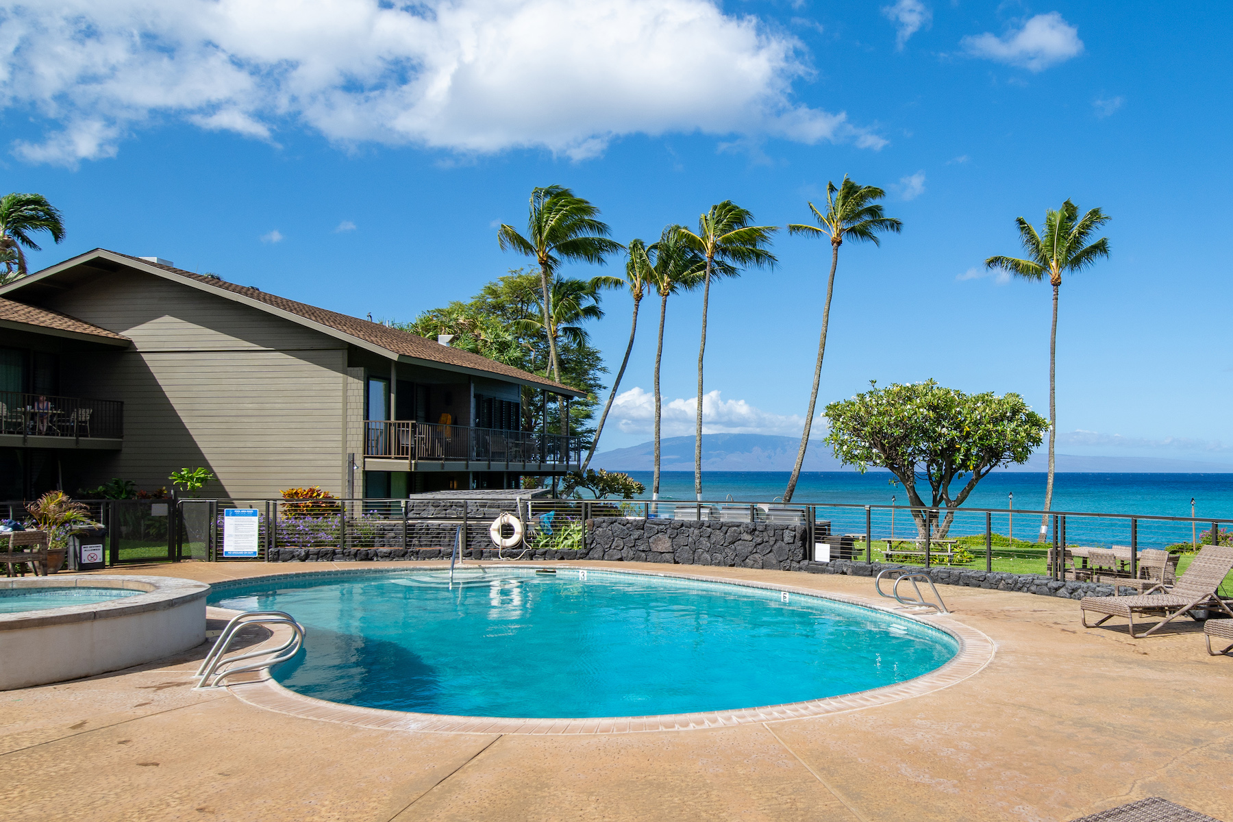 Polynesian Shores 3975 Lower Honoapiilani Rd, #212