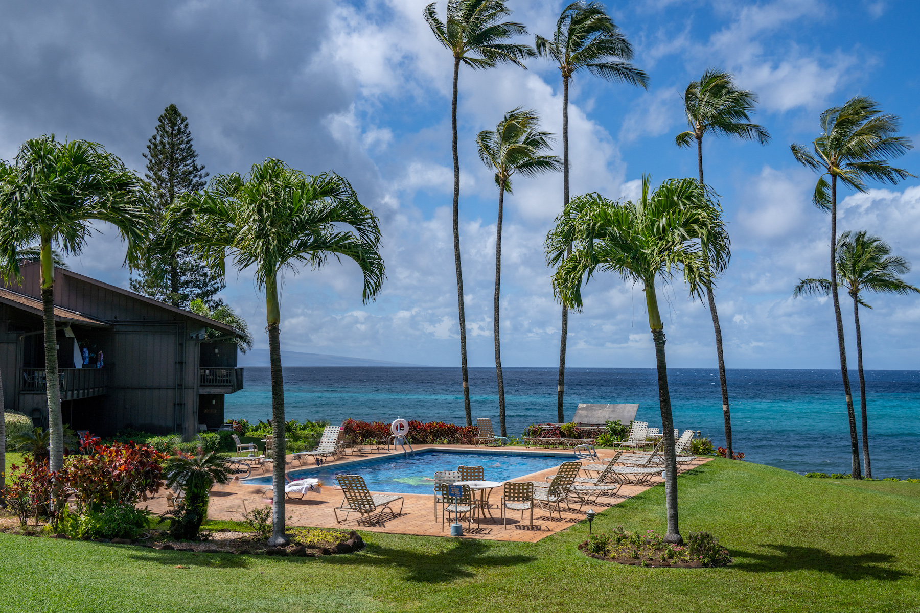 Mahina Surf 4057 Lower Honoapiilani Road, #111