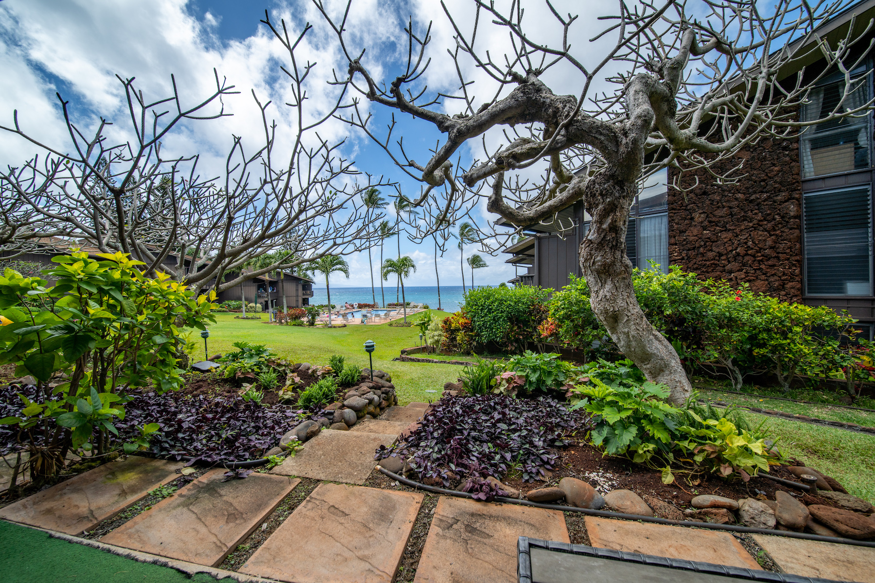 Mahina Surf 4057 Lower Honoapiilani Road, #111