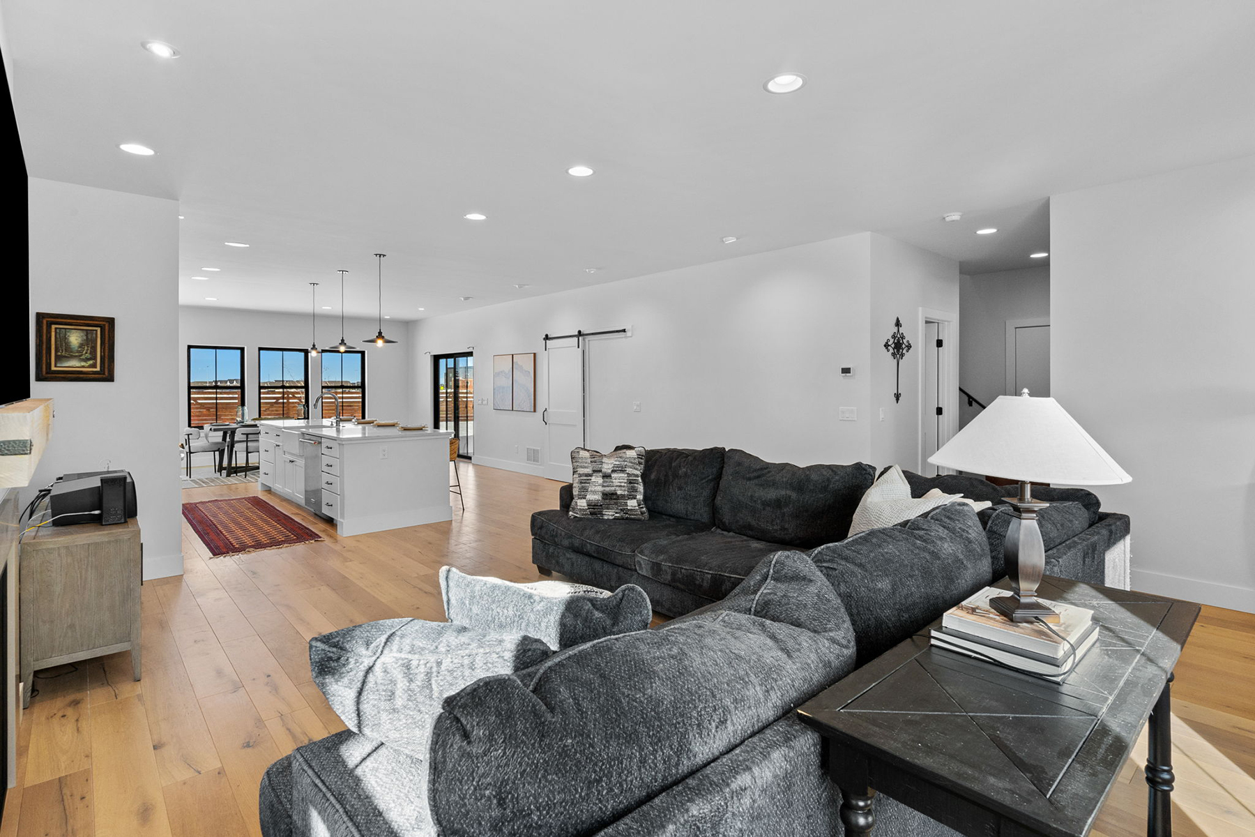 915 Auger Lane