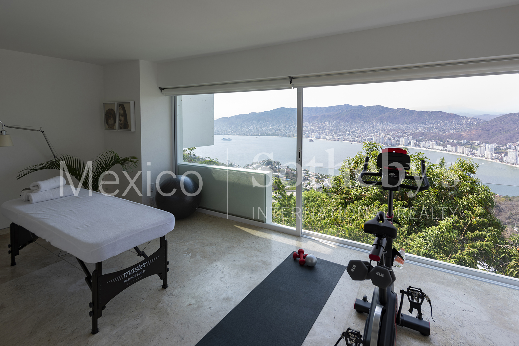 Vientos Cardinales 10 Club Residencial Las Brisas
