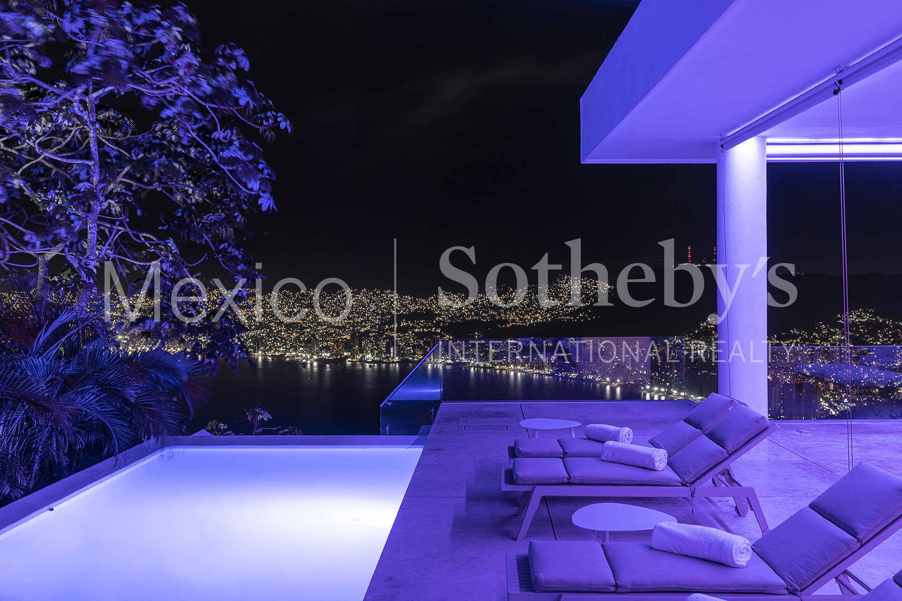 Vientos Cardinales 10 Club Residencial Las Brisas