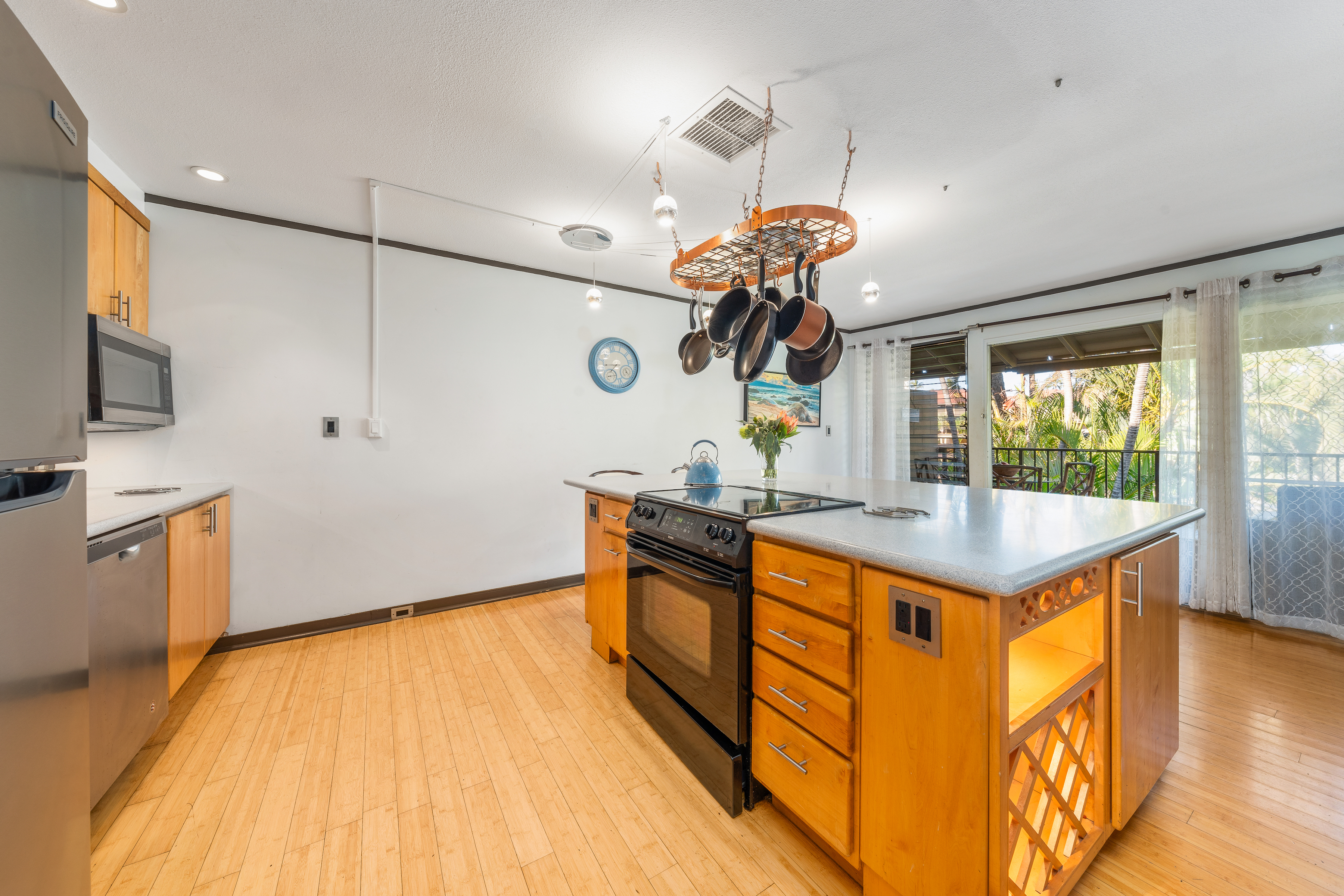 Maui Sands 3559 Lower Honoapiilani Rd, #1K