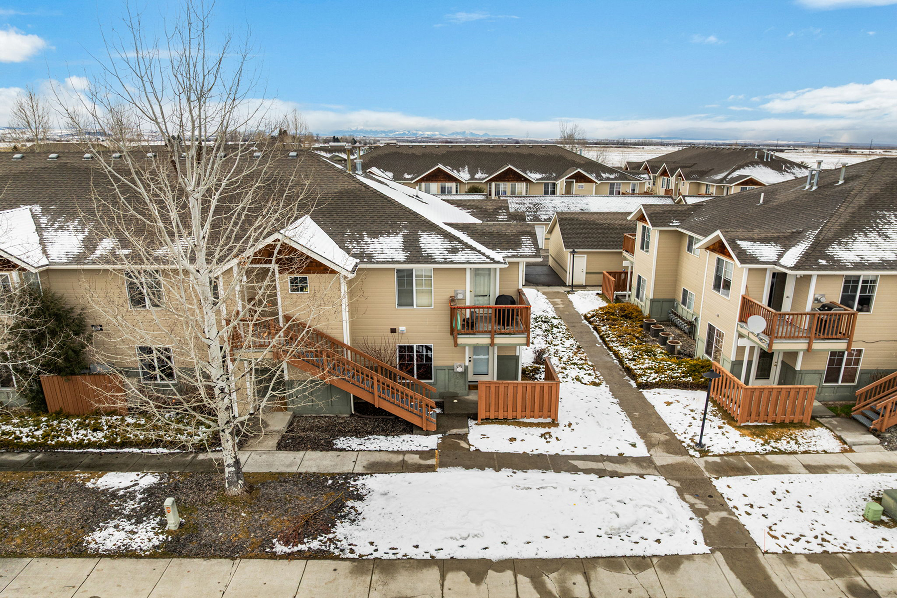 825 Forestglen Drive , A