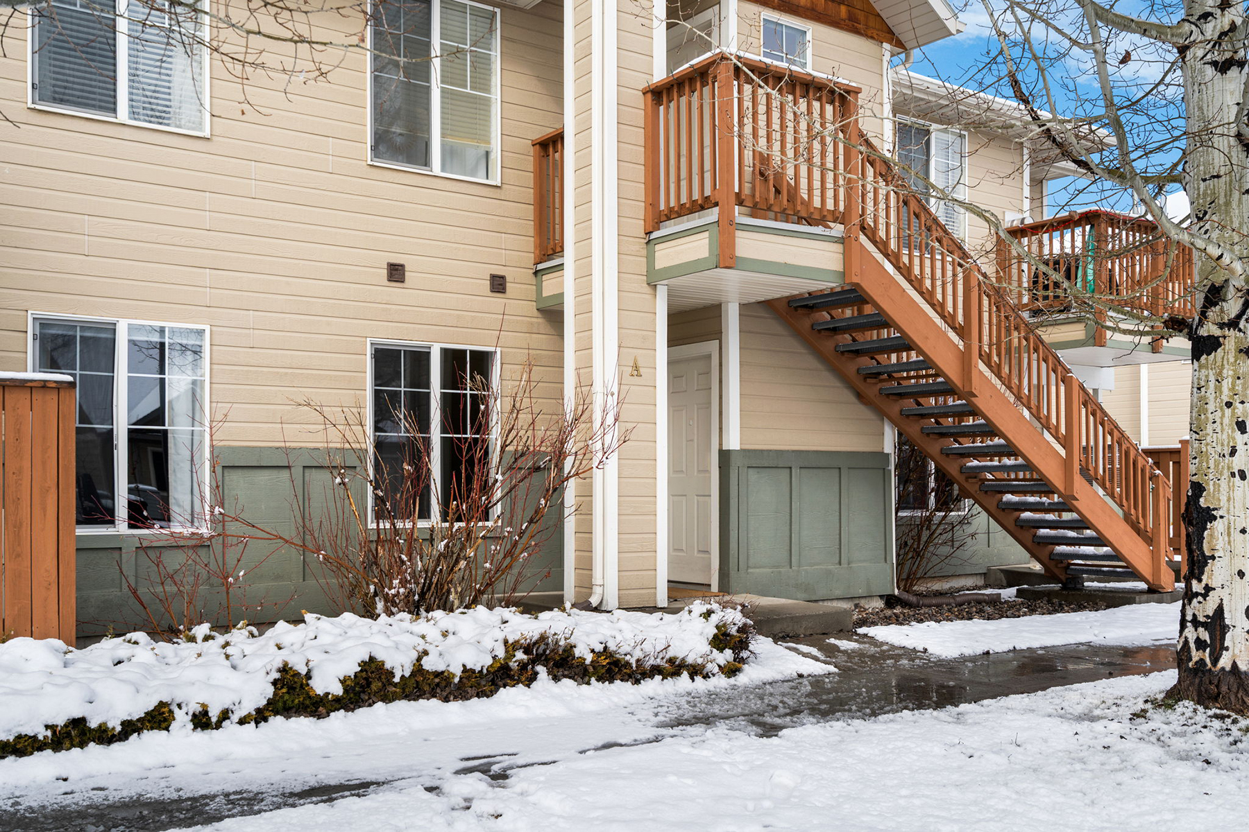 825 Forestglen Drive , A