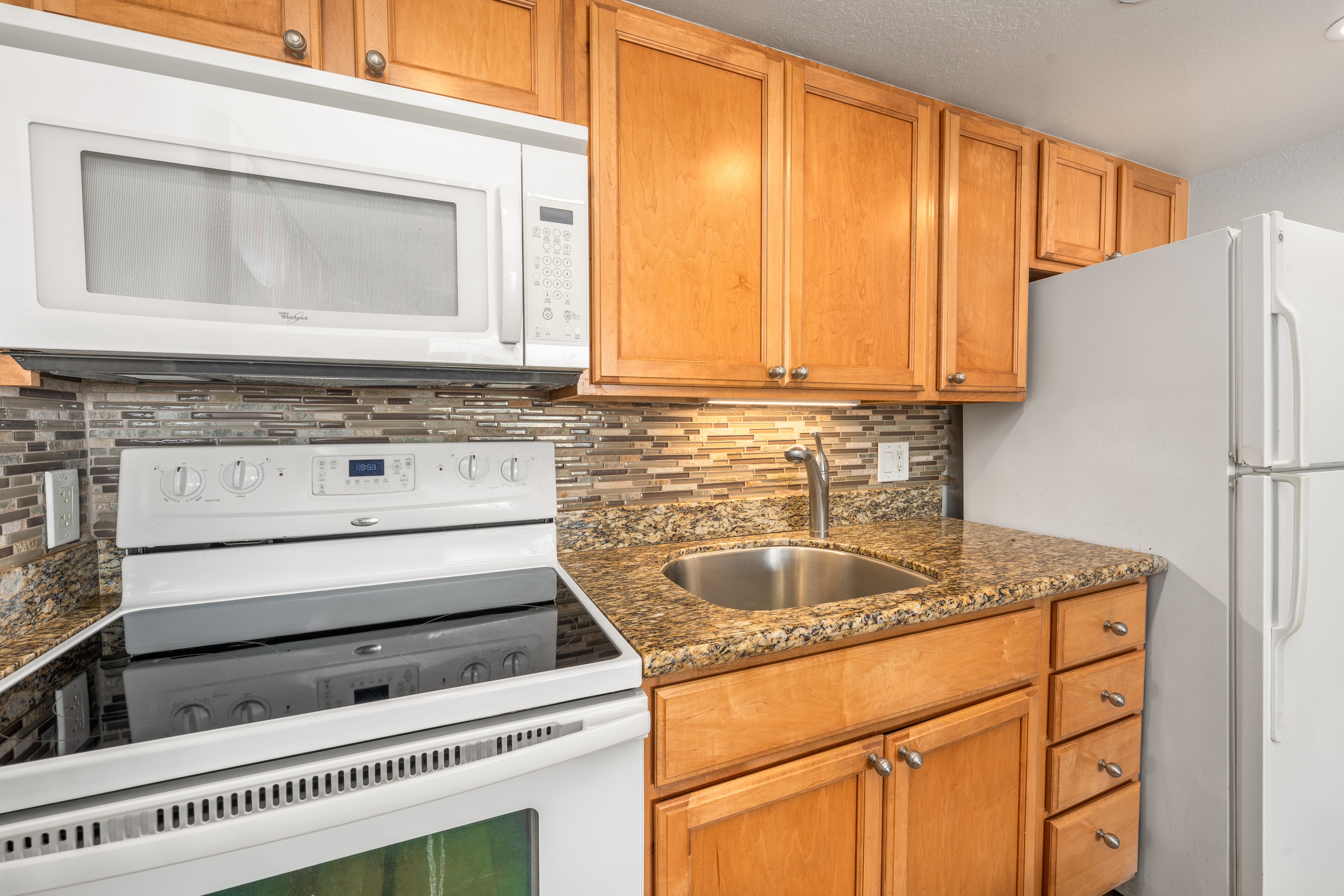 Royal Kahana 4365 Lower Honoapiilani Rd #703