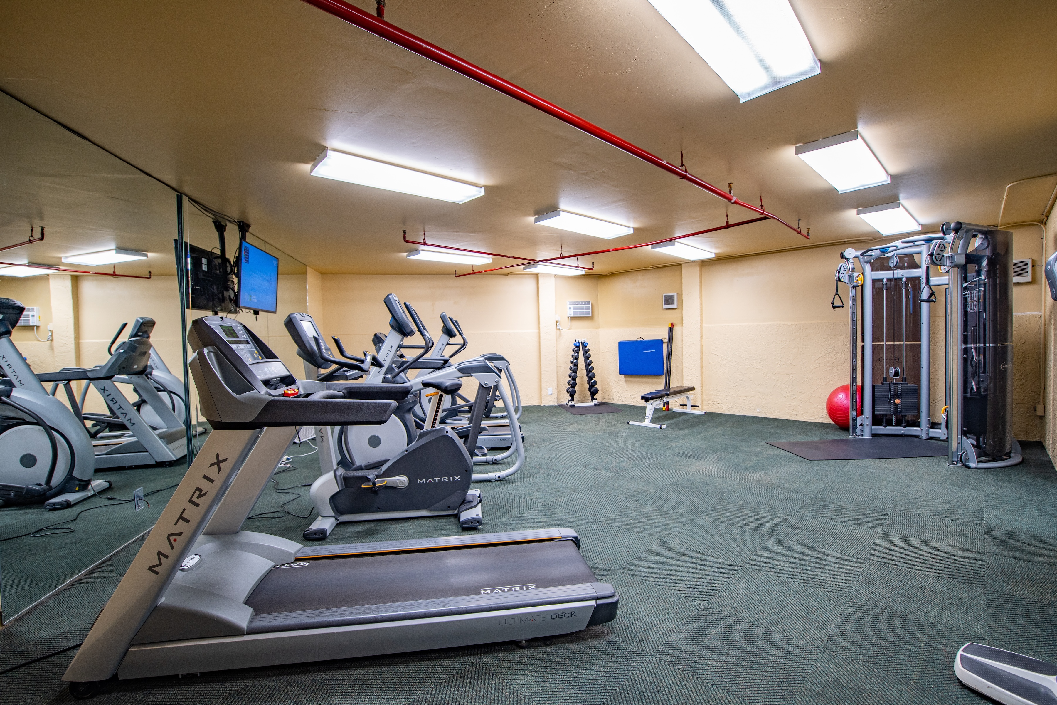 Royal Kahana 4365 Lower Honoapiilani Rd #703