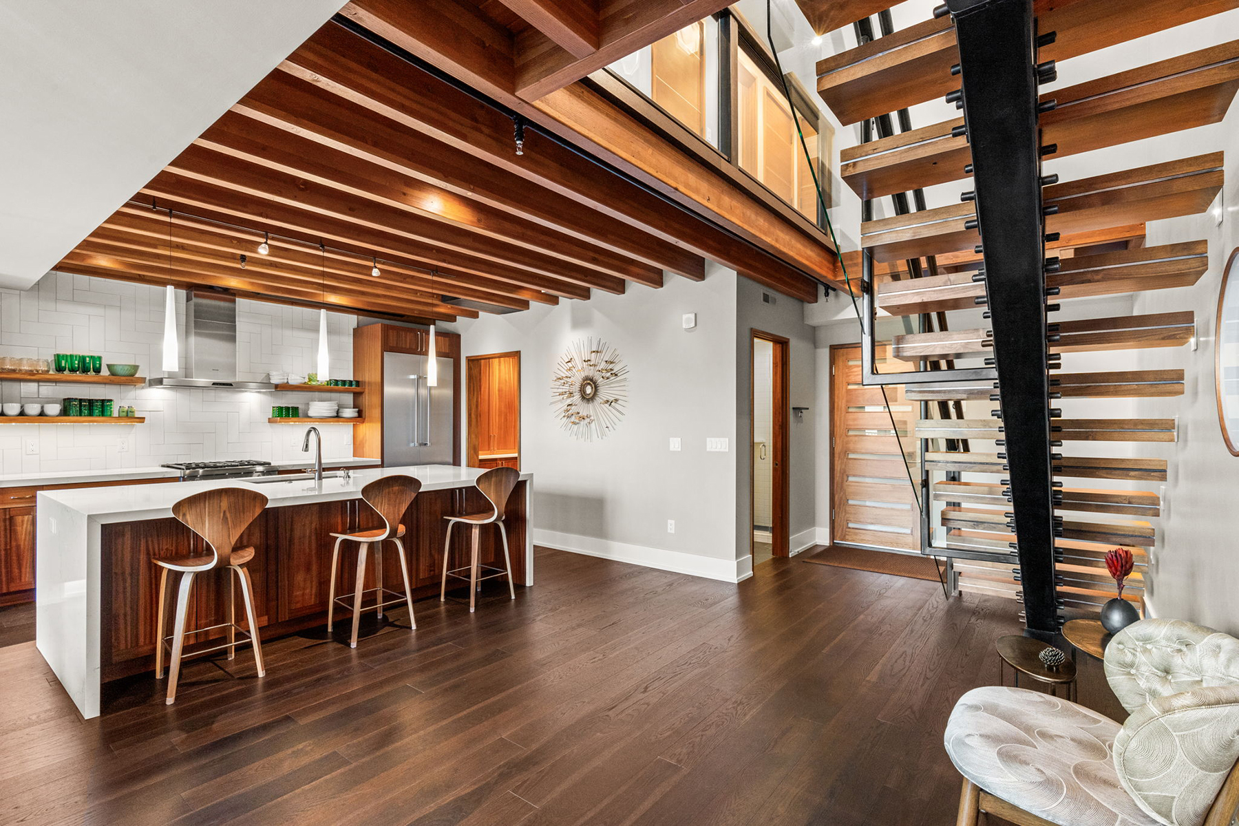 300 W Main Street , Q