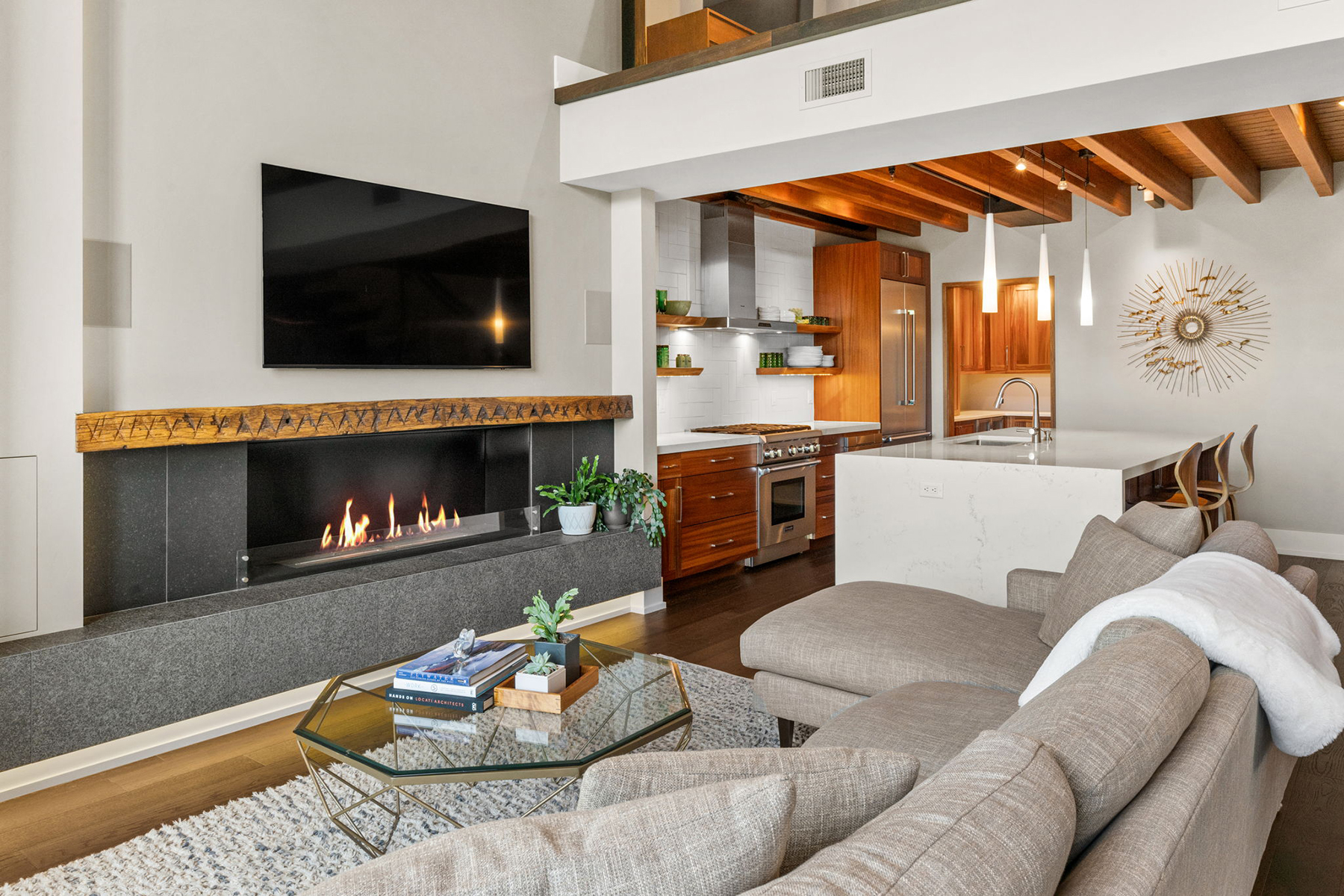 300 W Main Street , Q