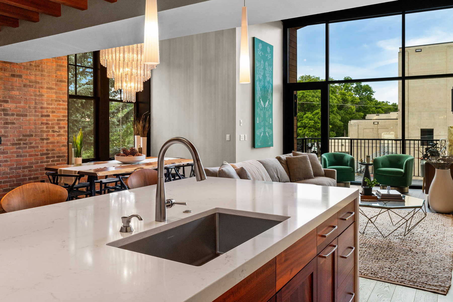 300 W Main Street , Q