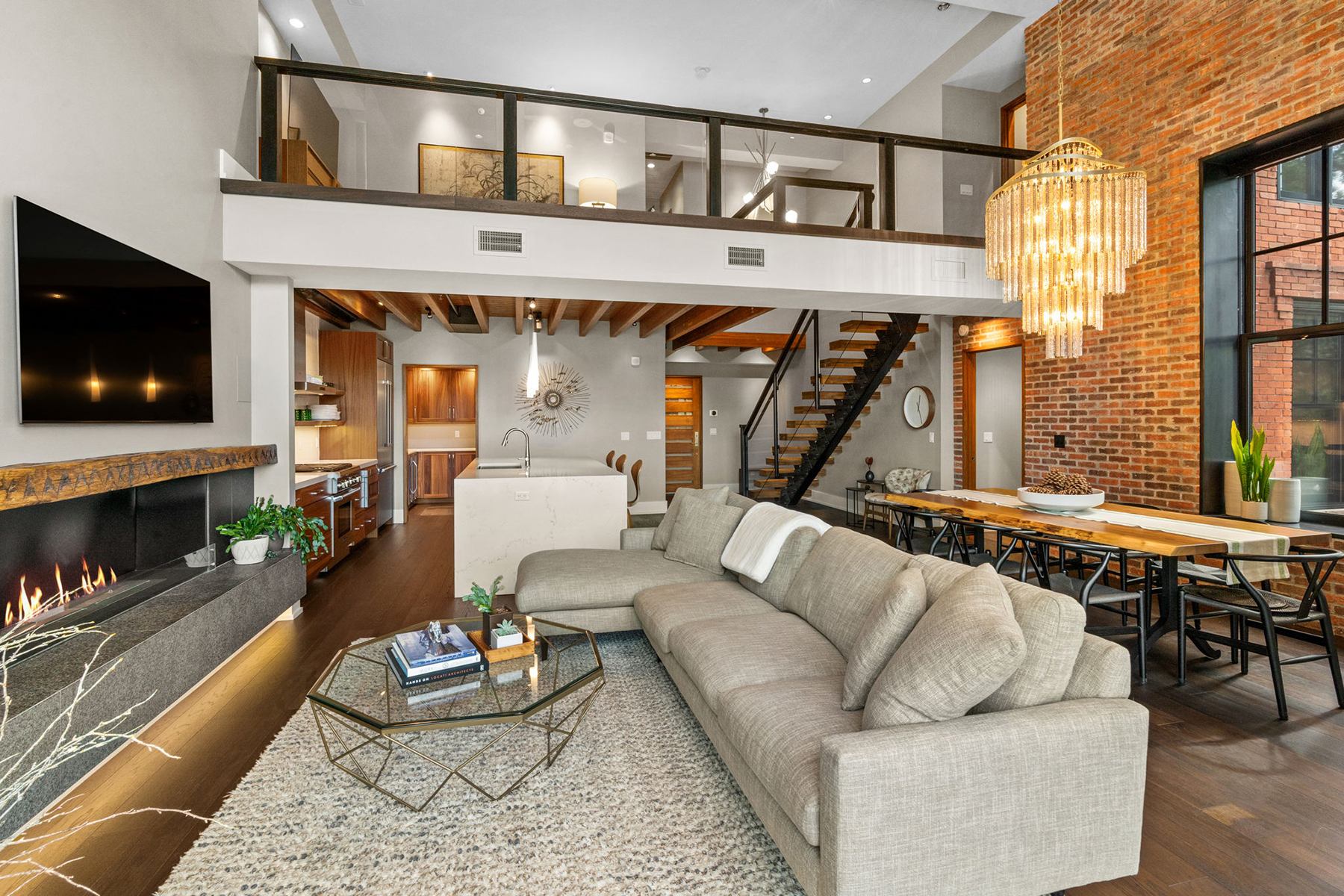 300 W Main Street , Q