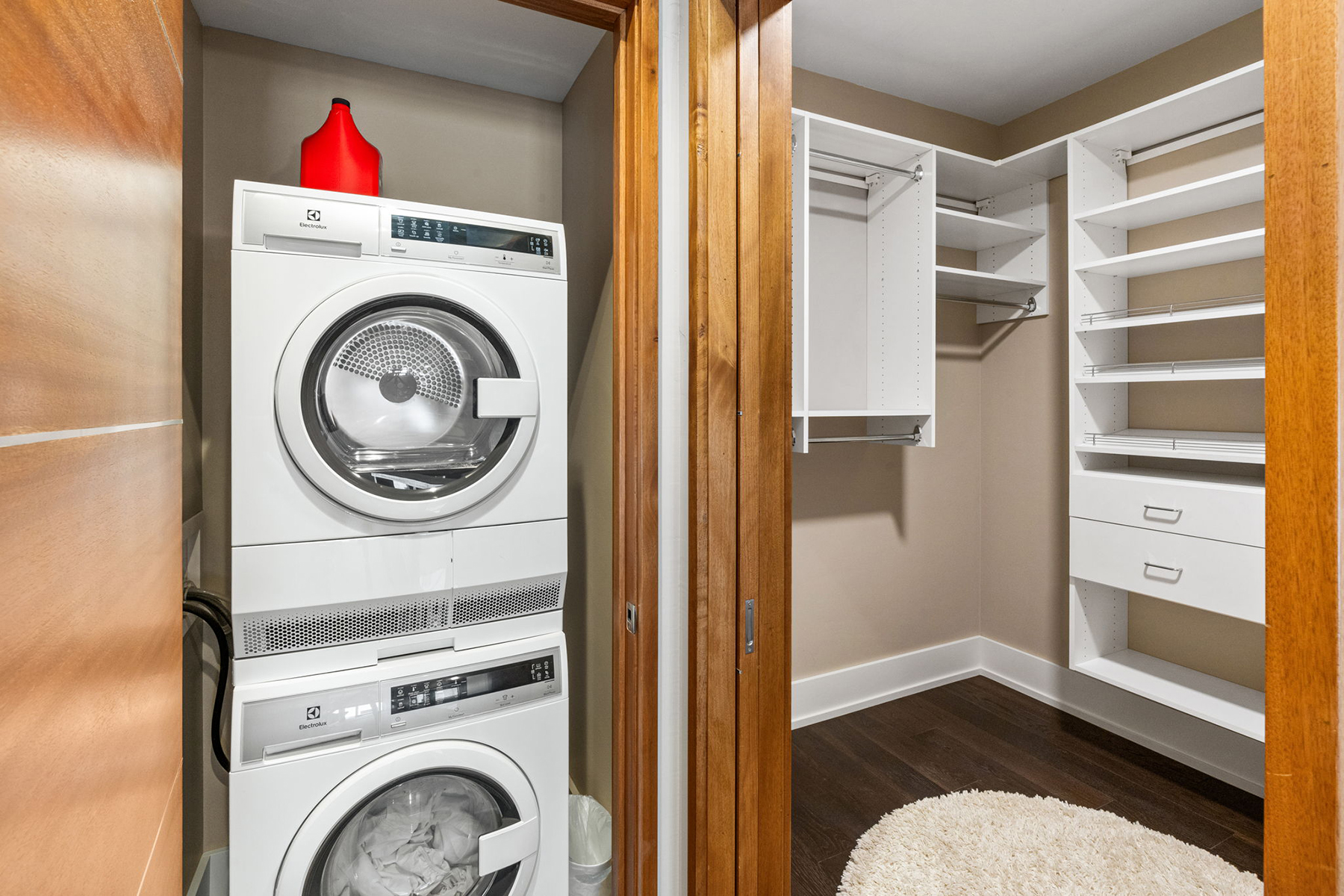 300 W Main Street , Q