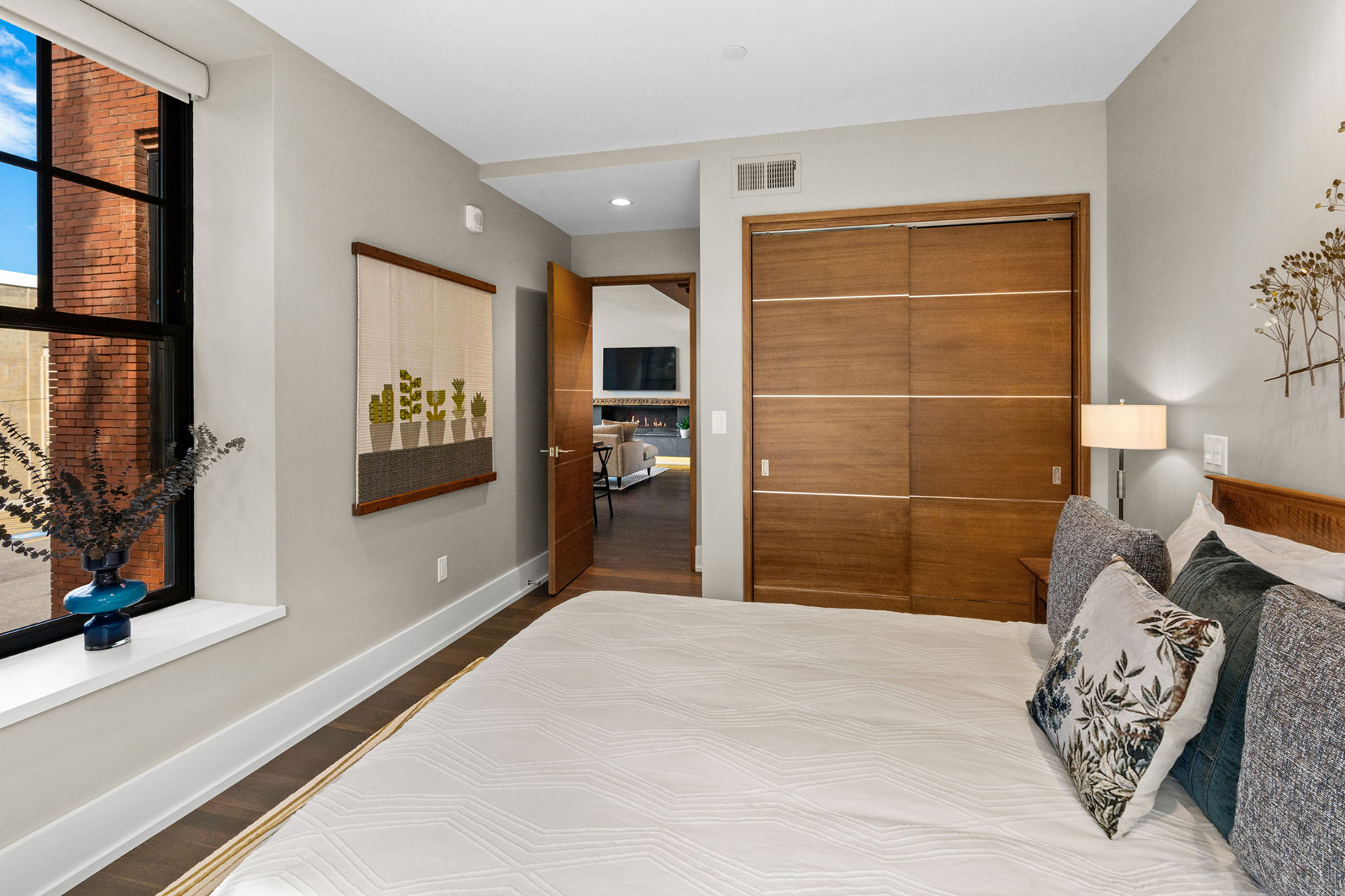 300 W Main Street , Q