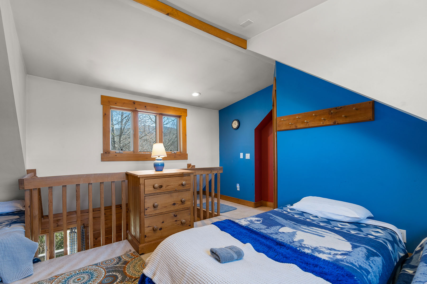 181 Redwood Trail