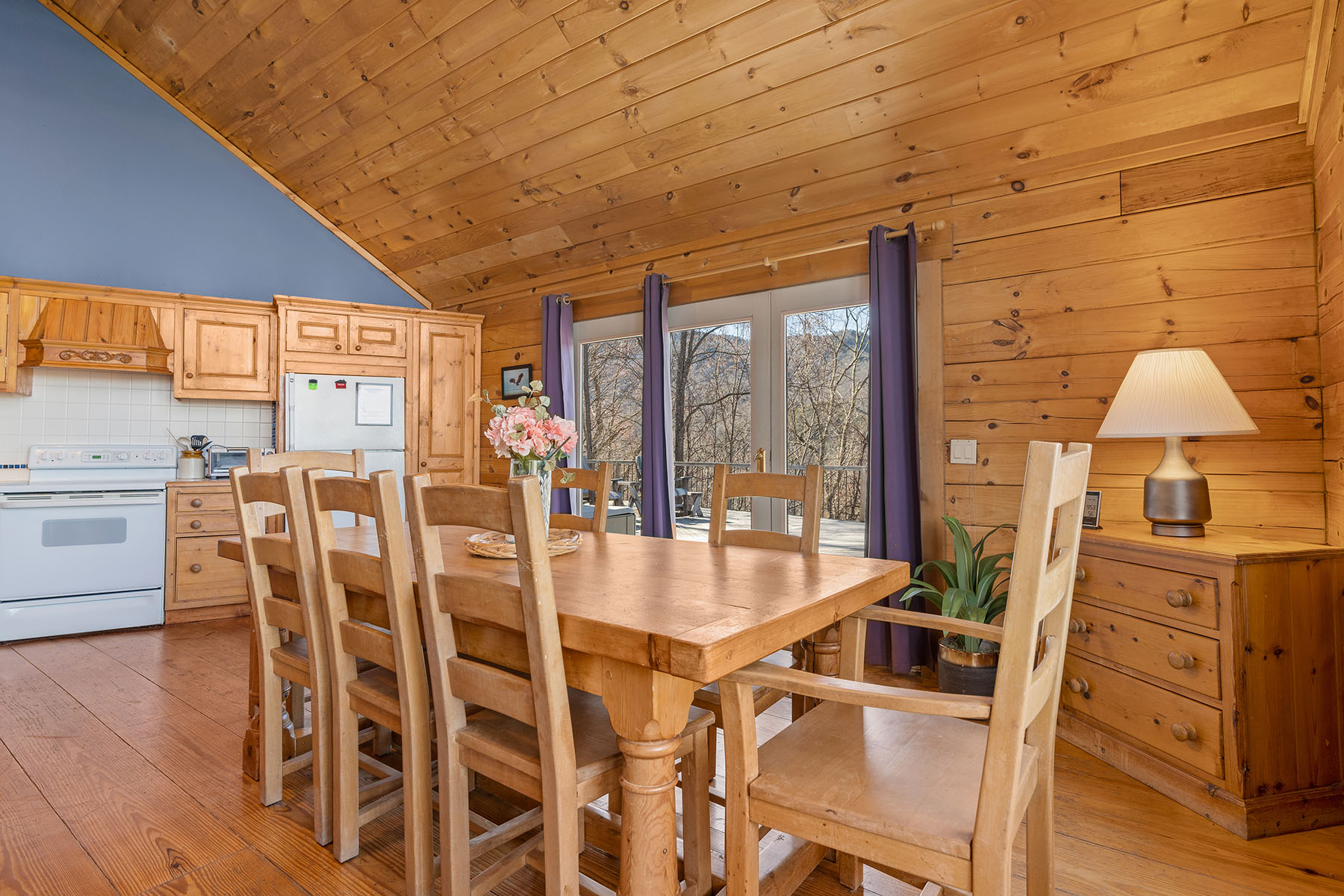 181 Redwood Trail