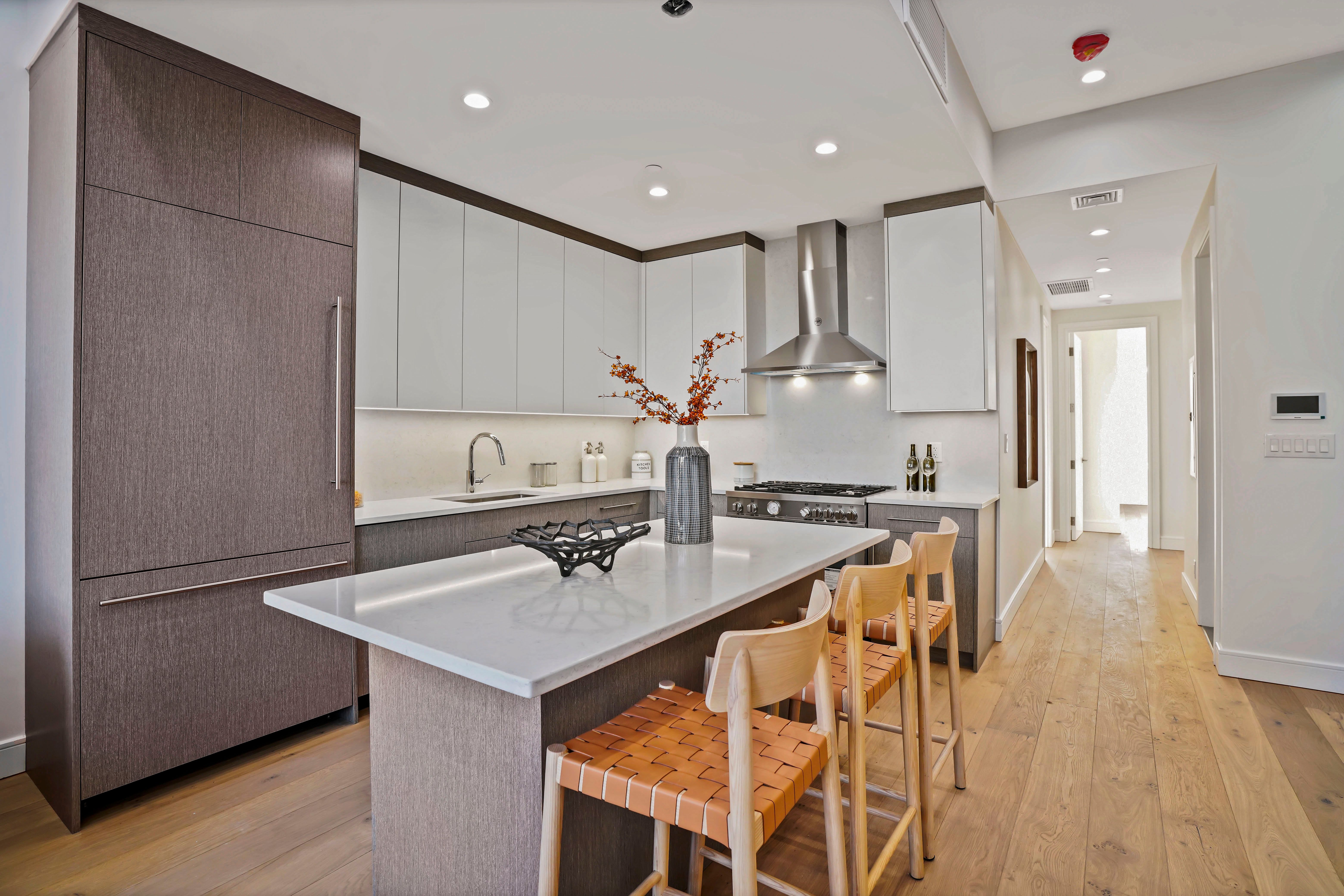 194 30th St. 2b 