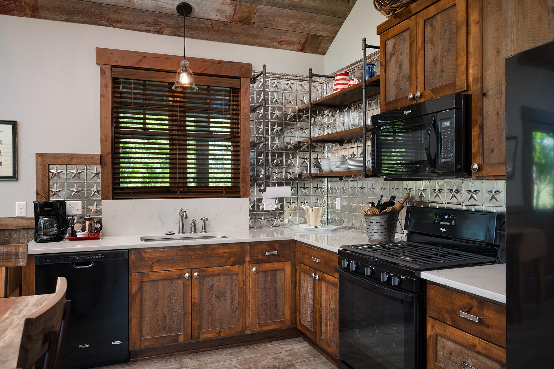 1400 Cottontail Road