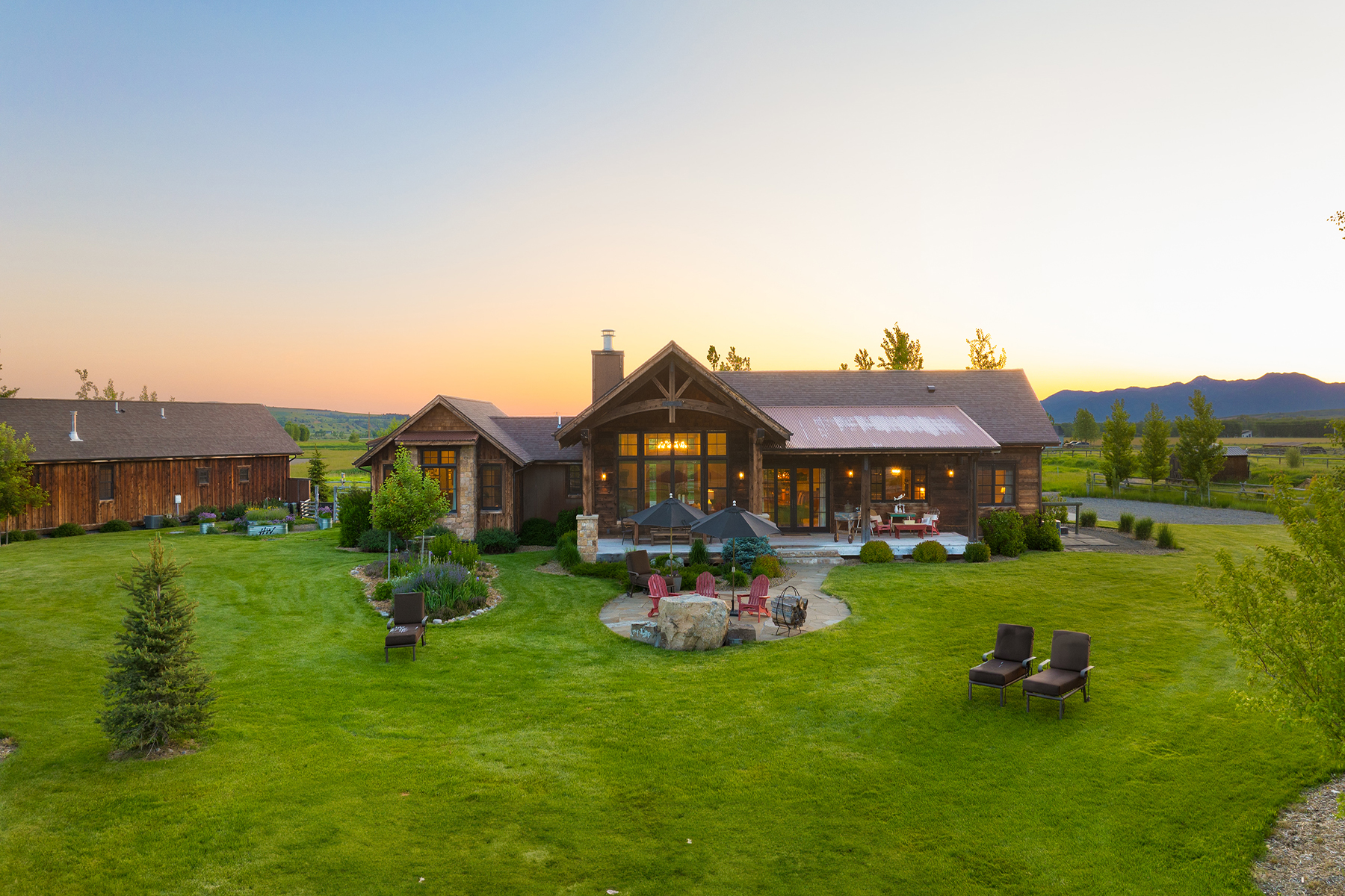 1400 Cottontail Road