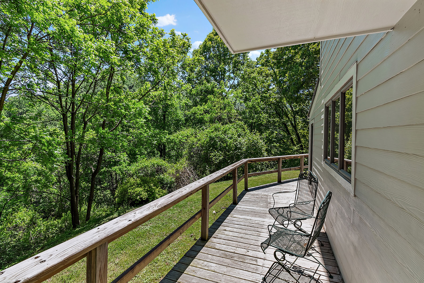 734 Woody Cove Road