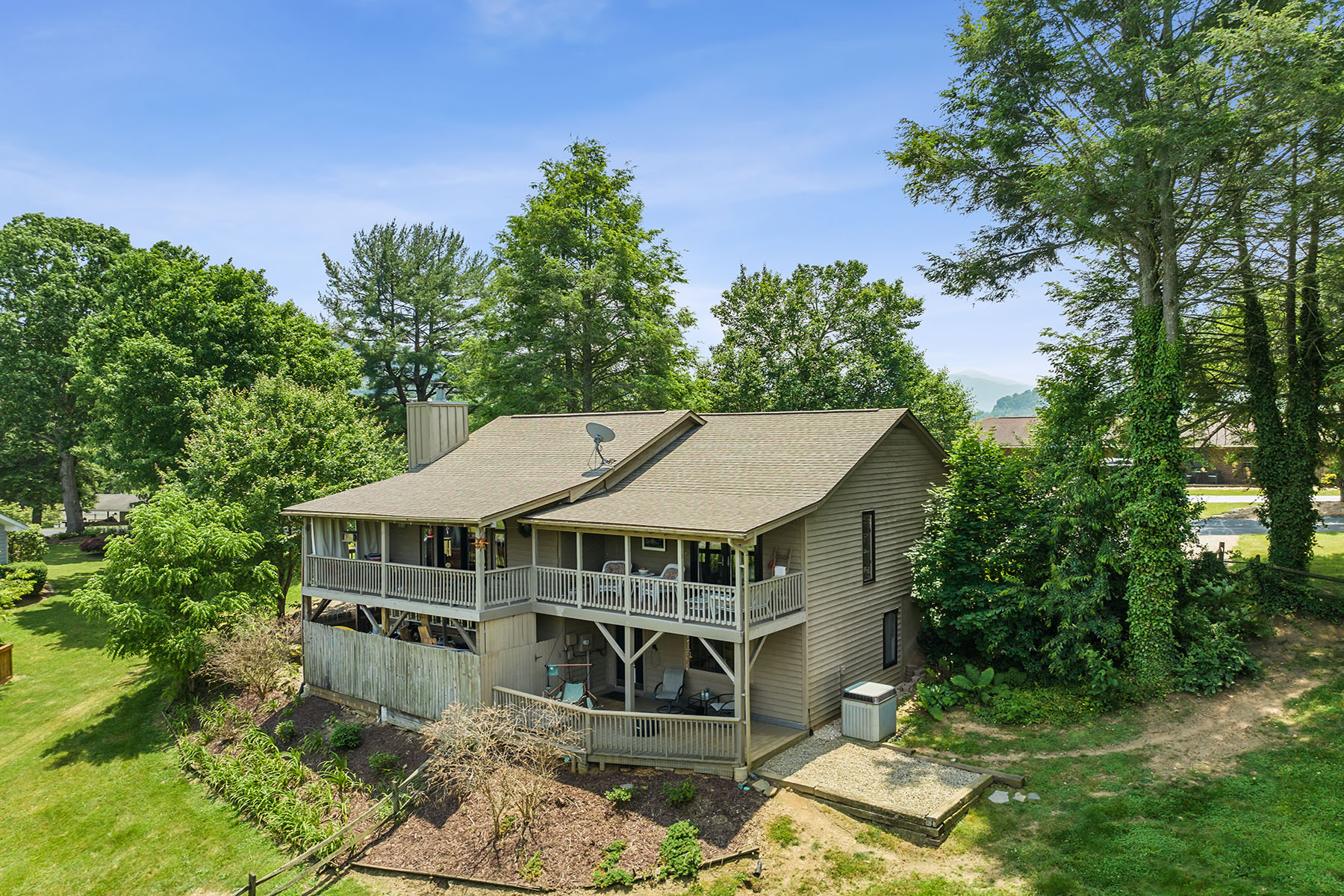 399 Foxfire Estates Circle