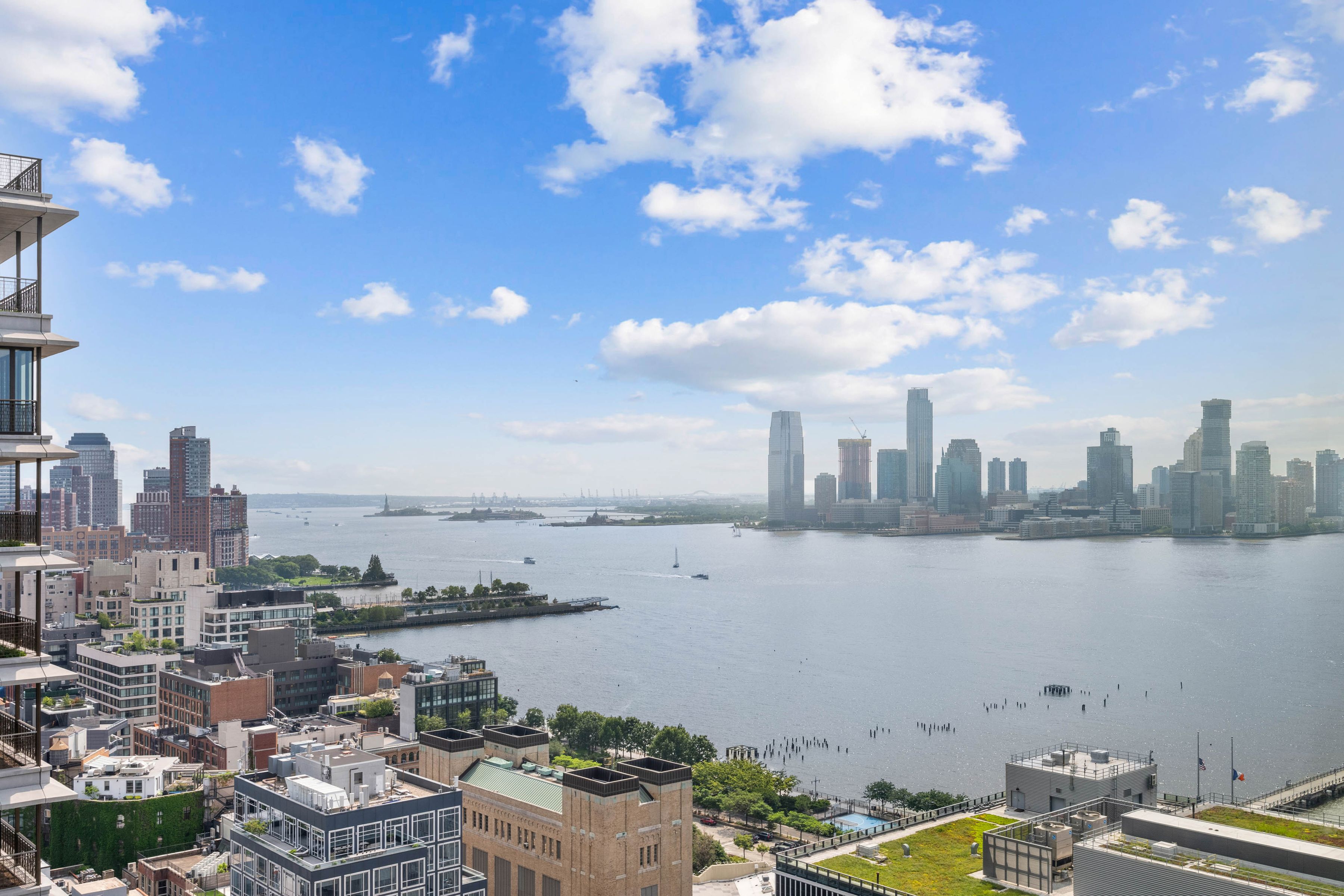 110 Charlton Street 27E