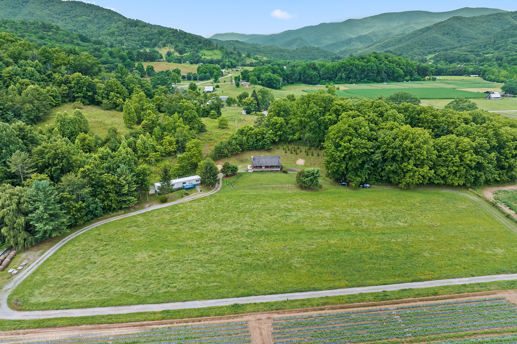 400 Fieldview Way