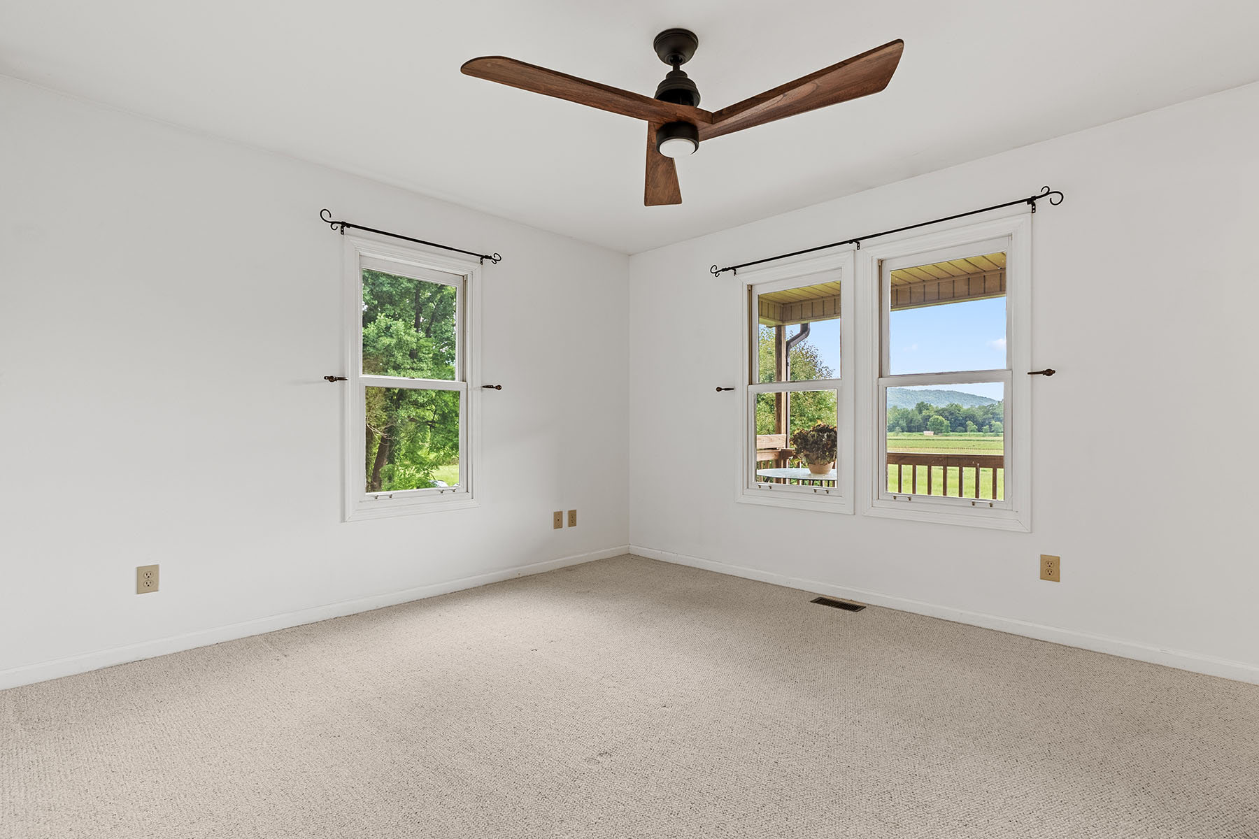 400 Fieldview Way