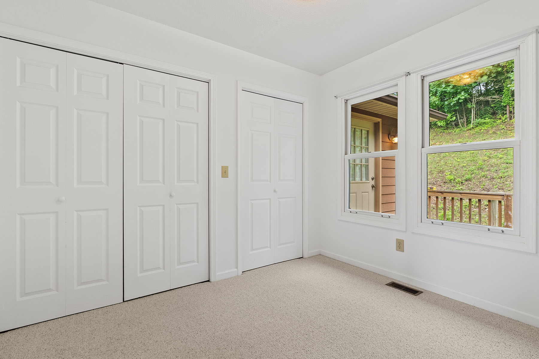 400 Fieldview Way