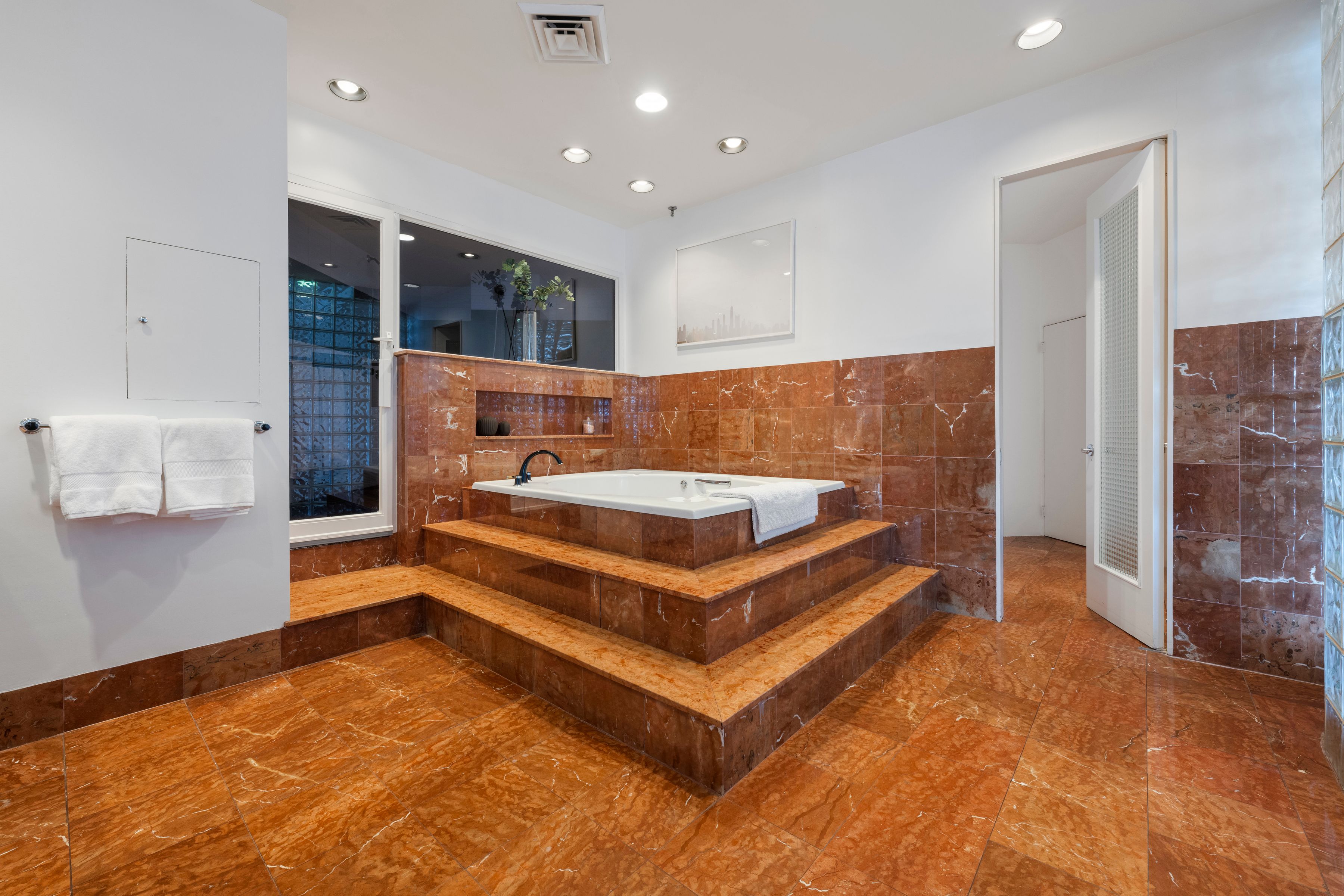 30 West 15th Street 6S