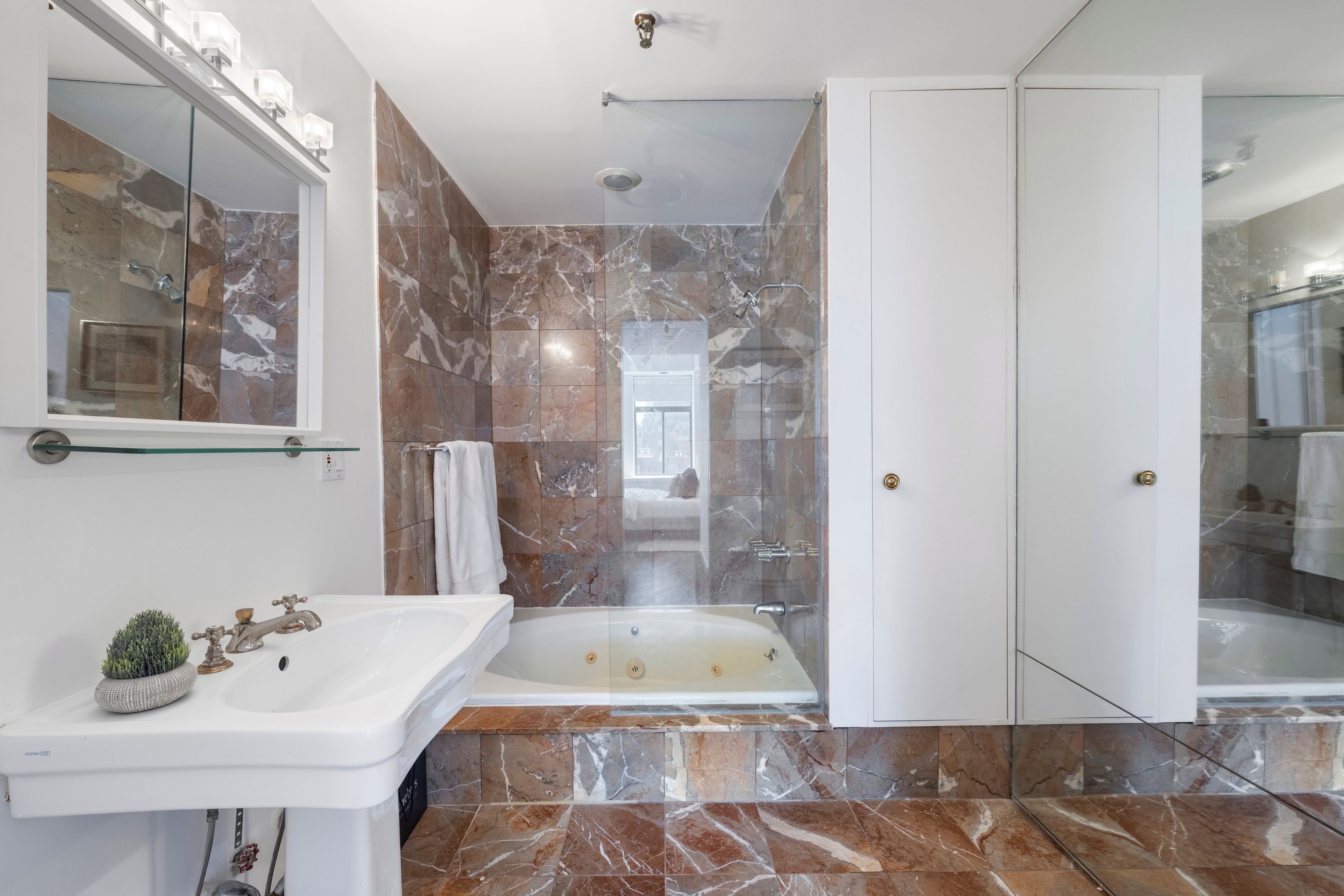 30 West 15th Street 6S