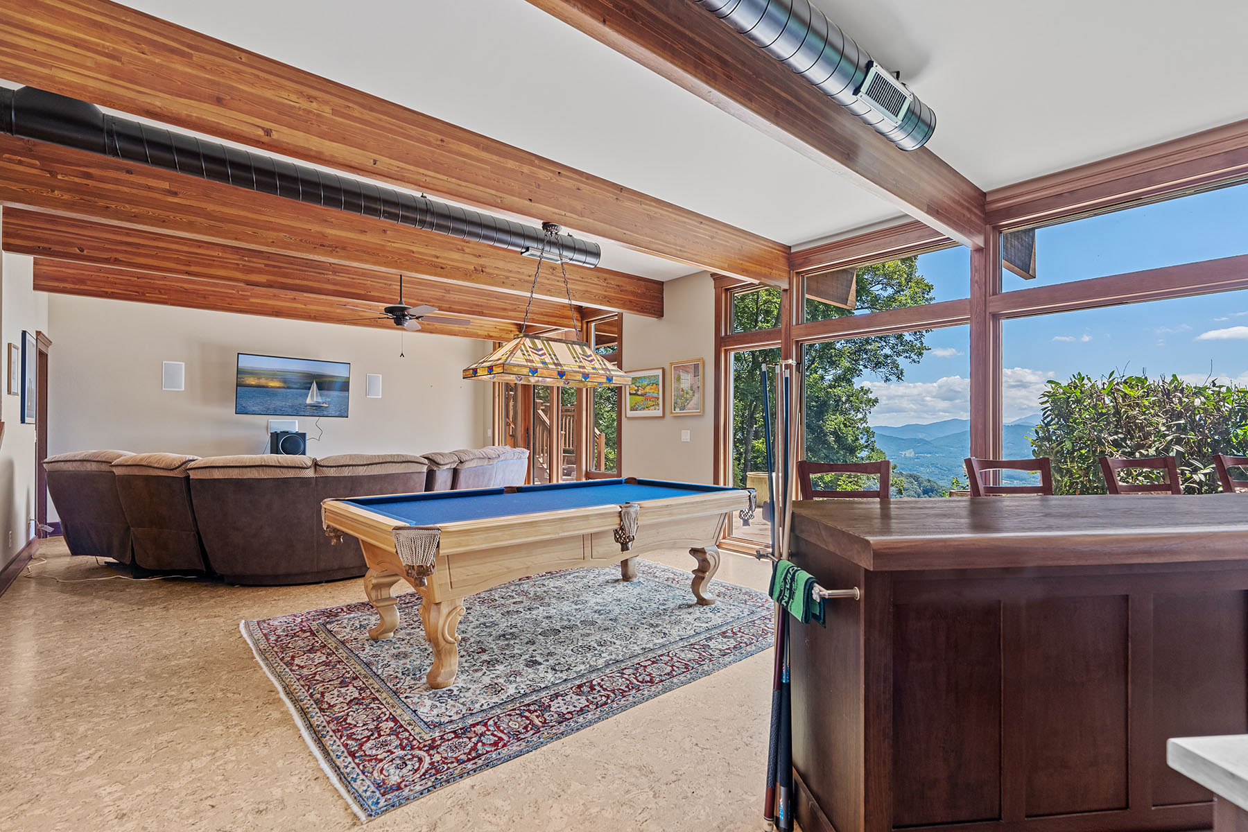 2128 Sleepy Hollow Drive