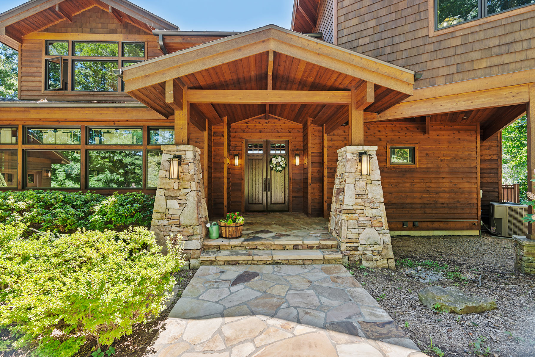 2128 Sleepy Hollow Drive