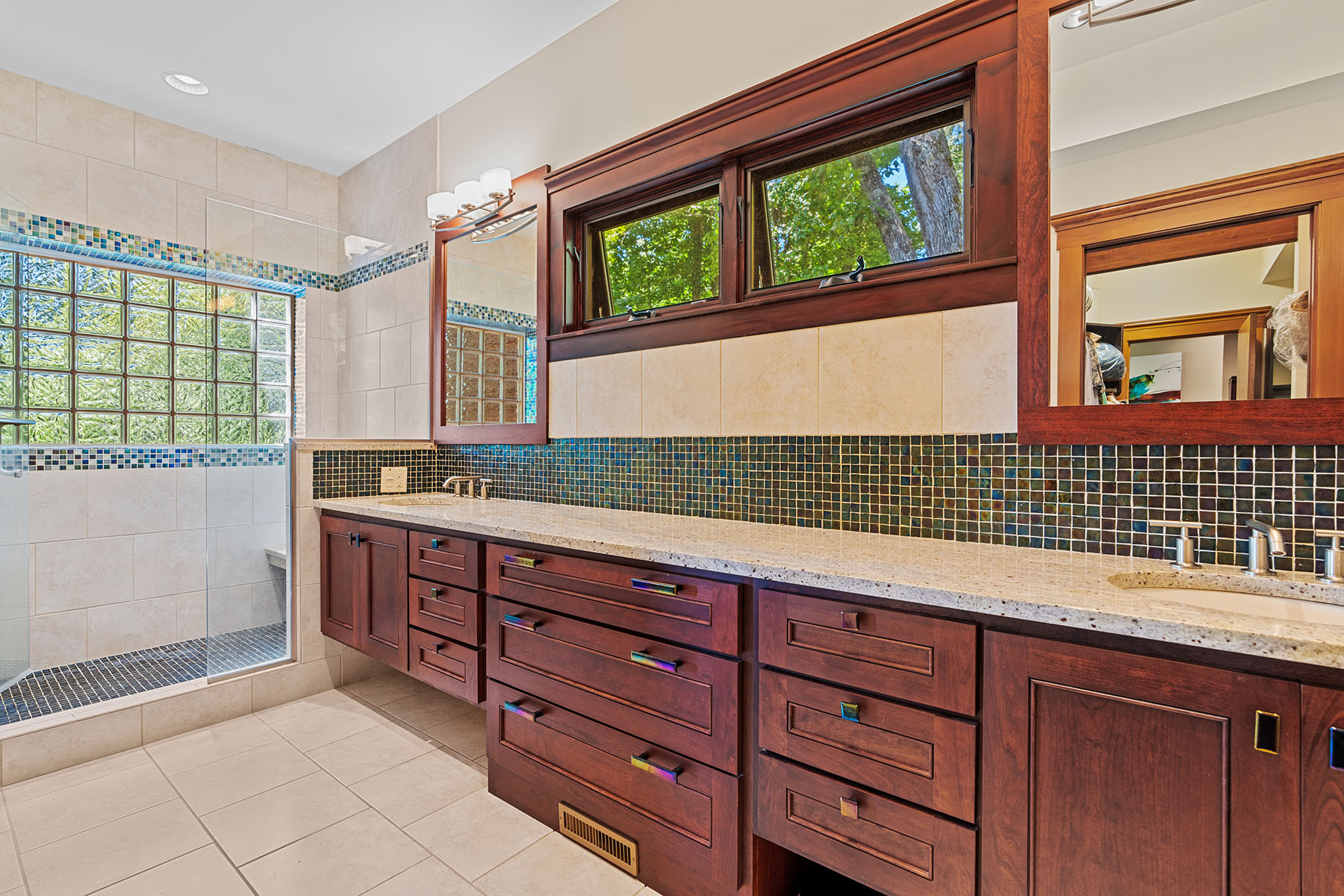 2128 Sleepy Hollow Drive
