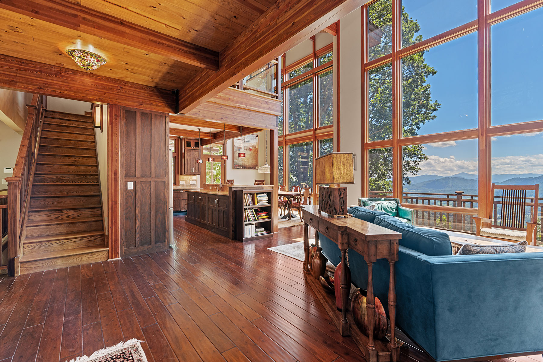 2128 Sleepy Hollow Drive