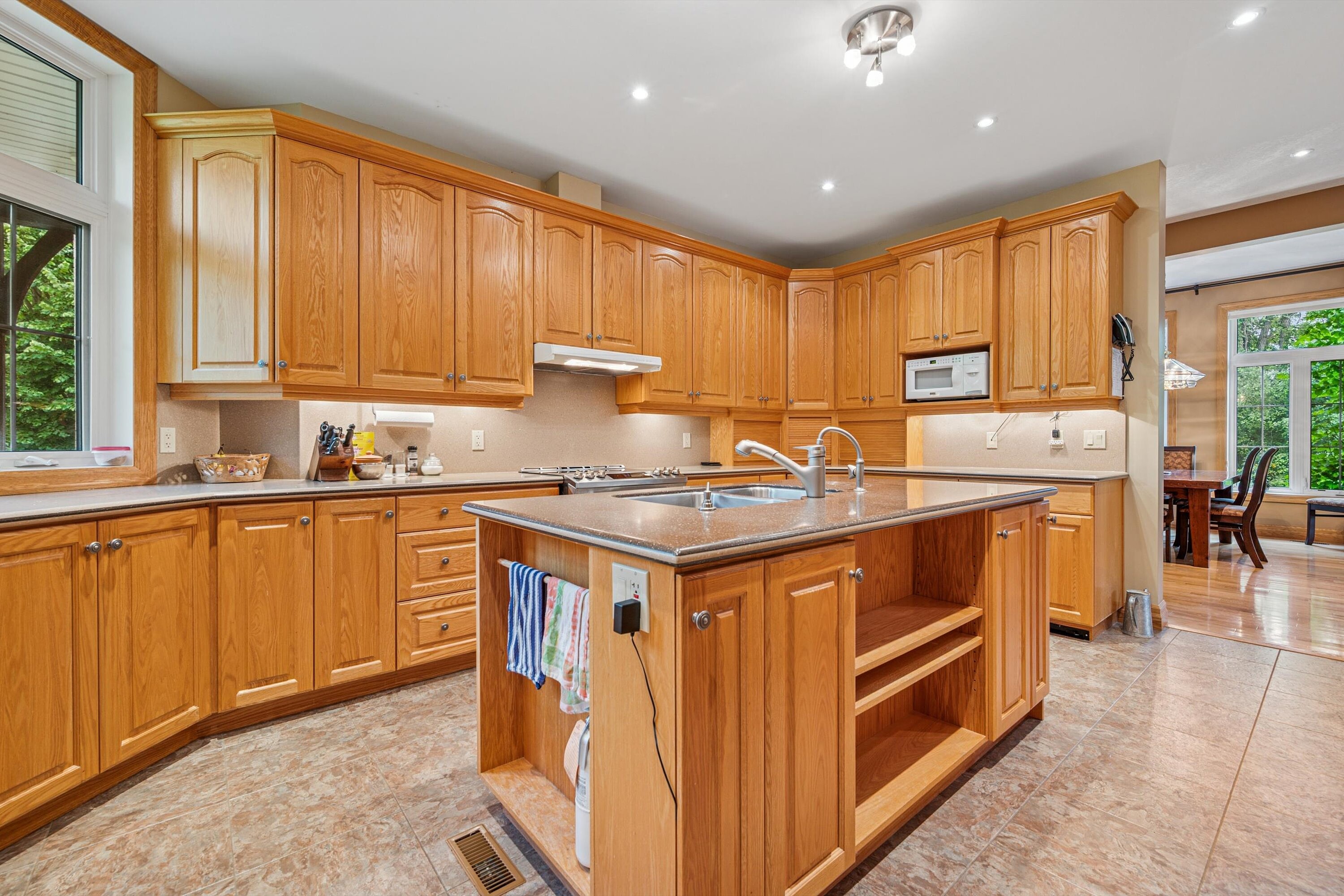 1492 Maple Bend Road