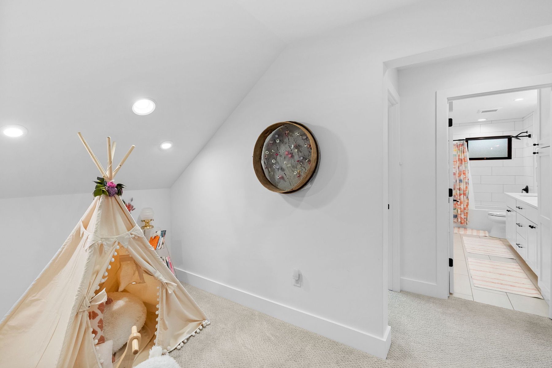 978 Auger Lane