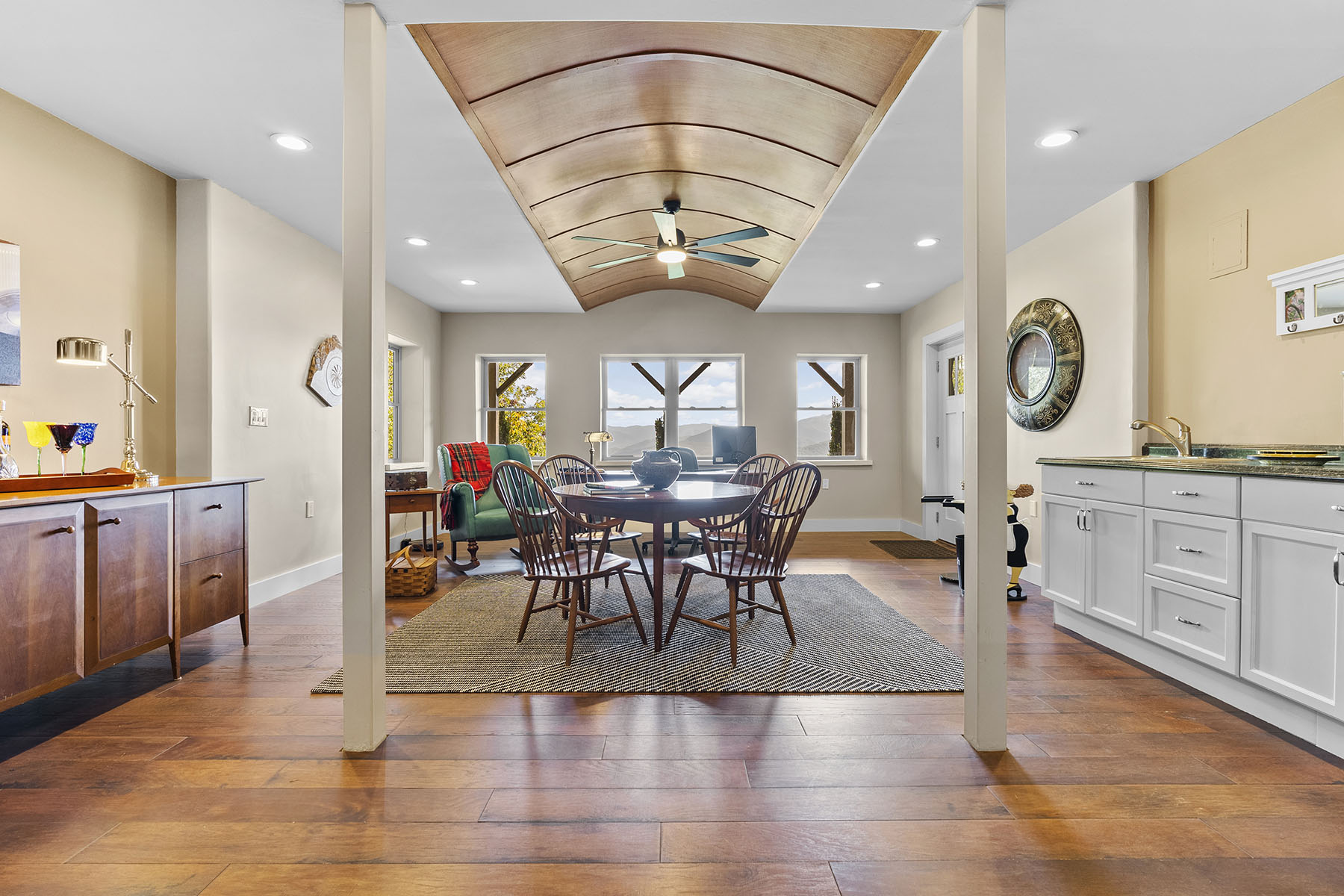 1045 Cobblestone Drive