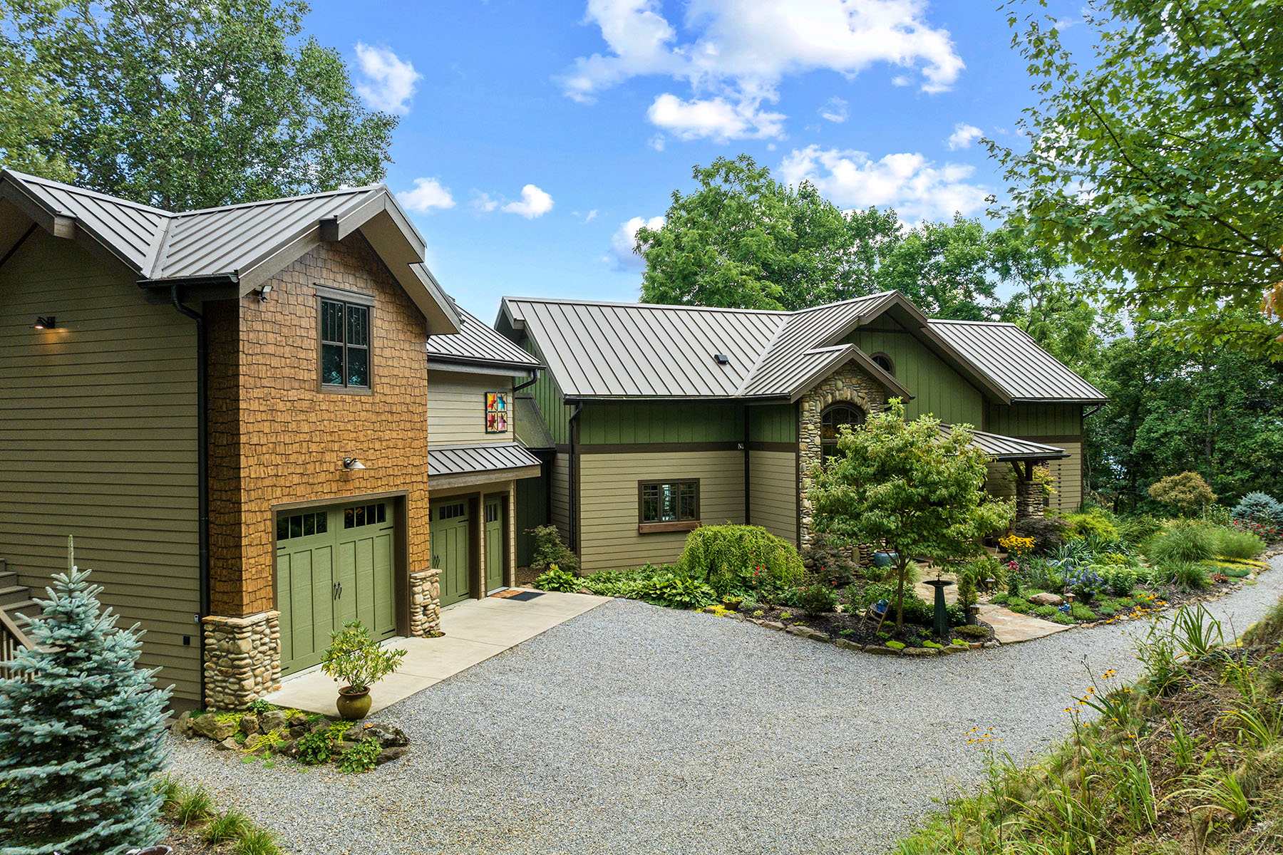 1045 Cobblestone Drive