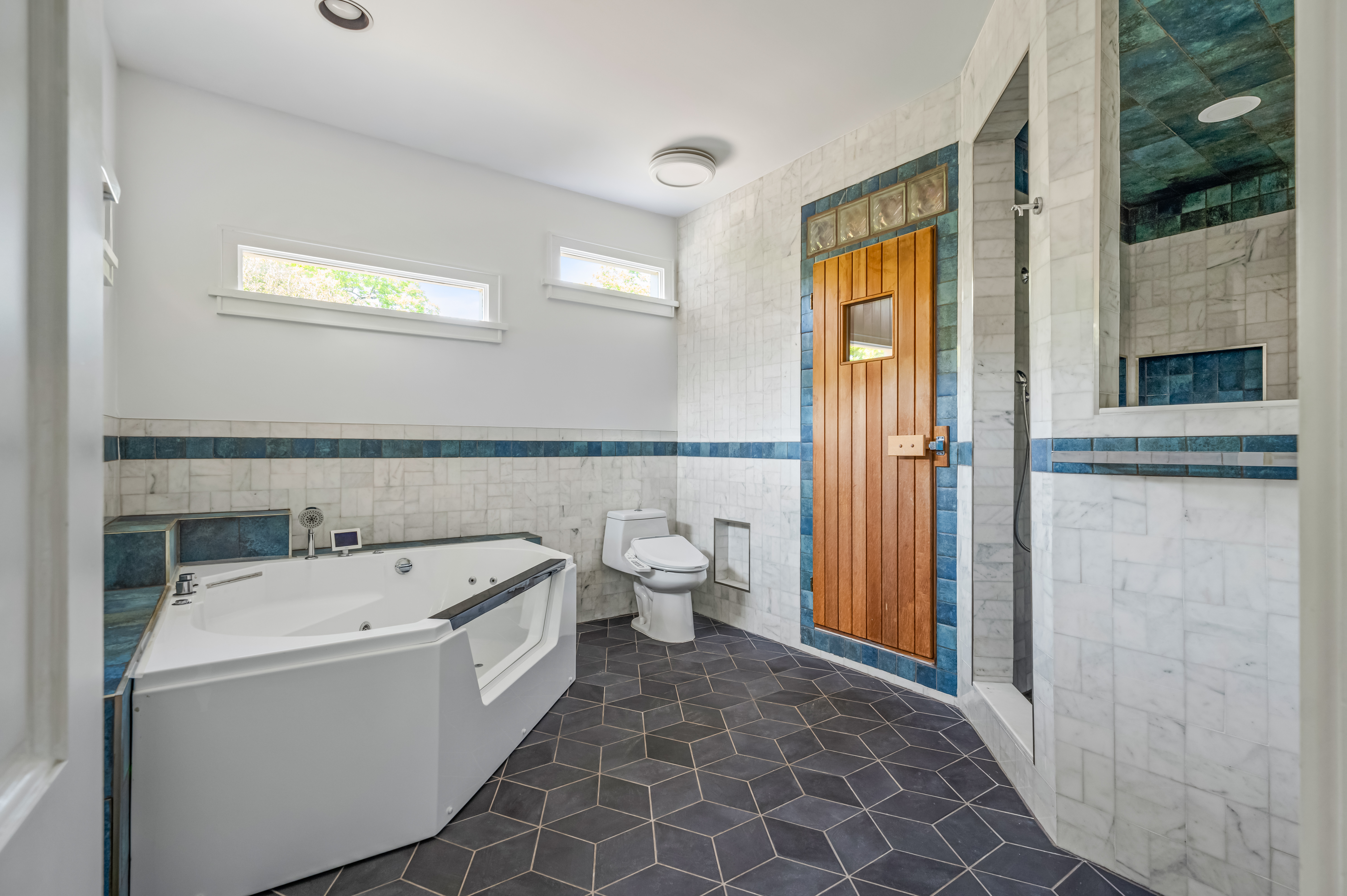 515 East 49th Street 