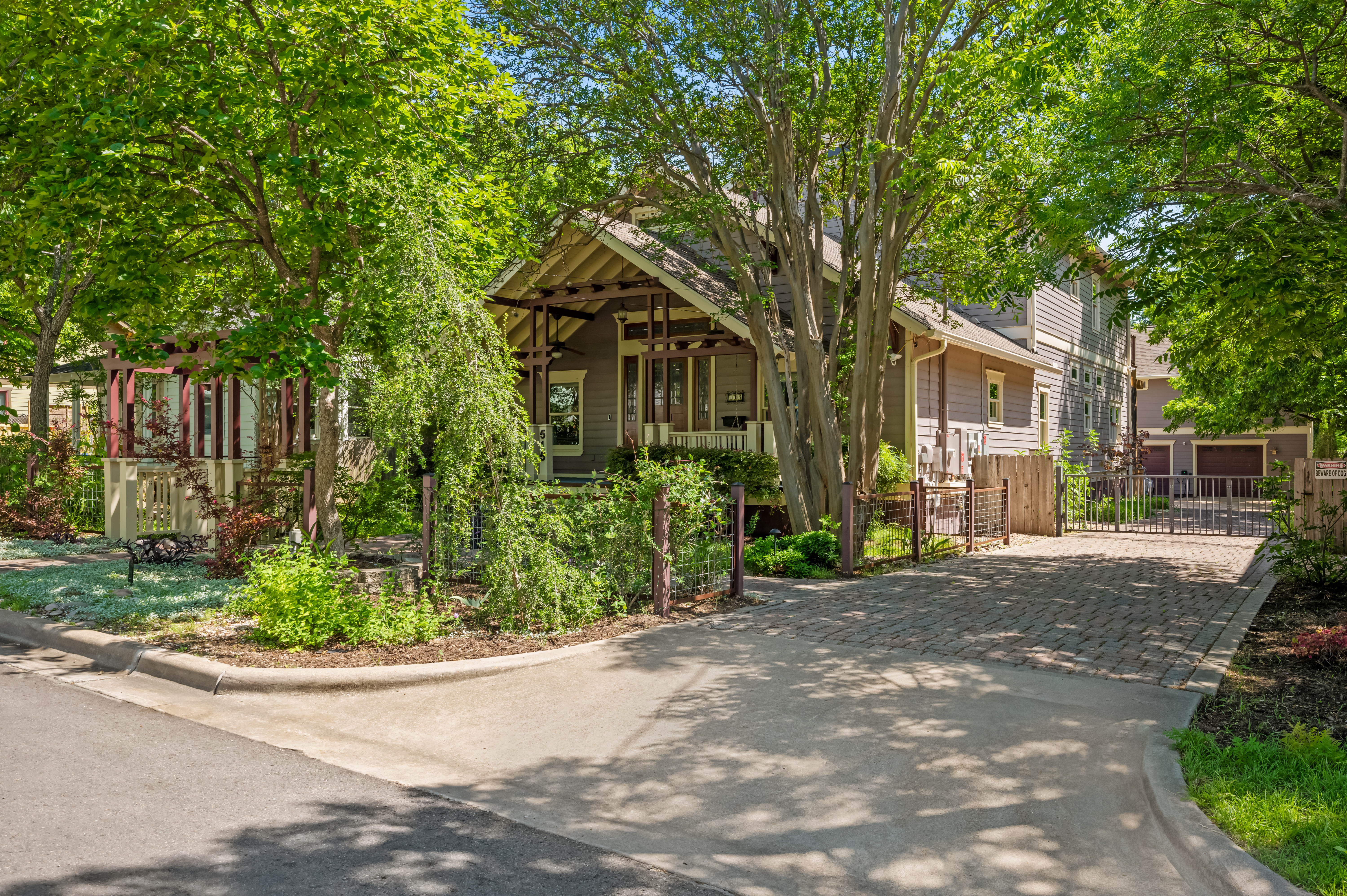 515 East 49th Street 