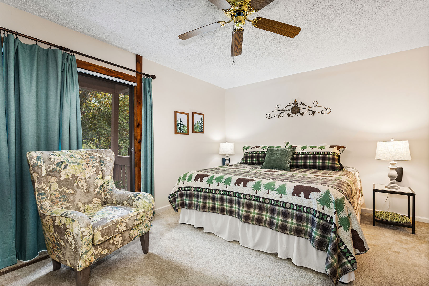 41 George Circle , 11