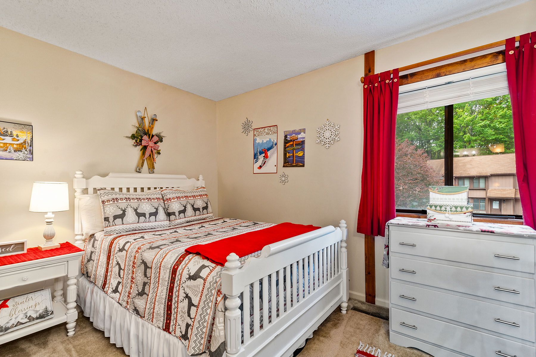 41 George Circle , 11