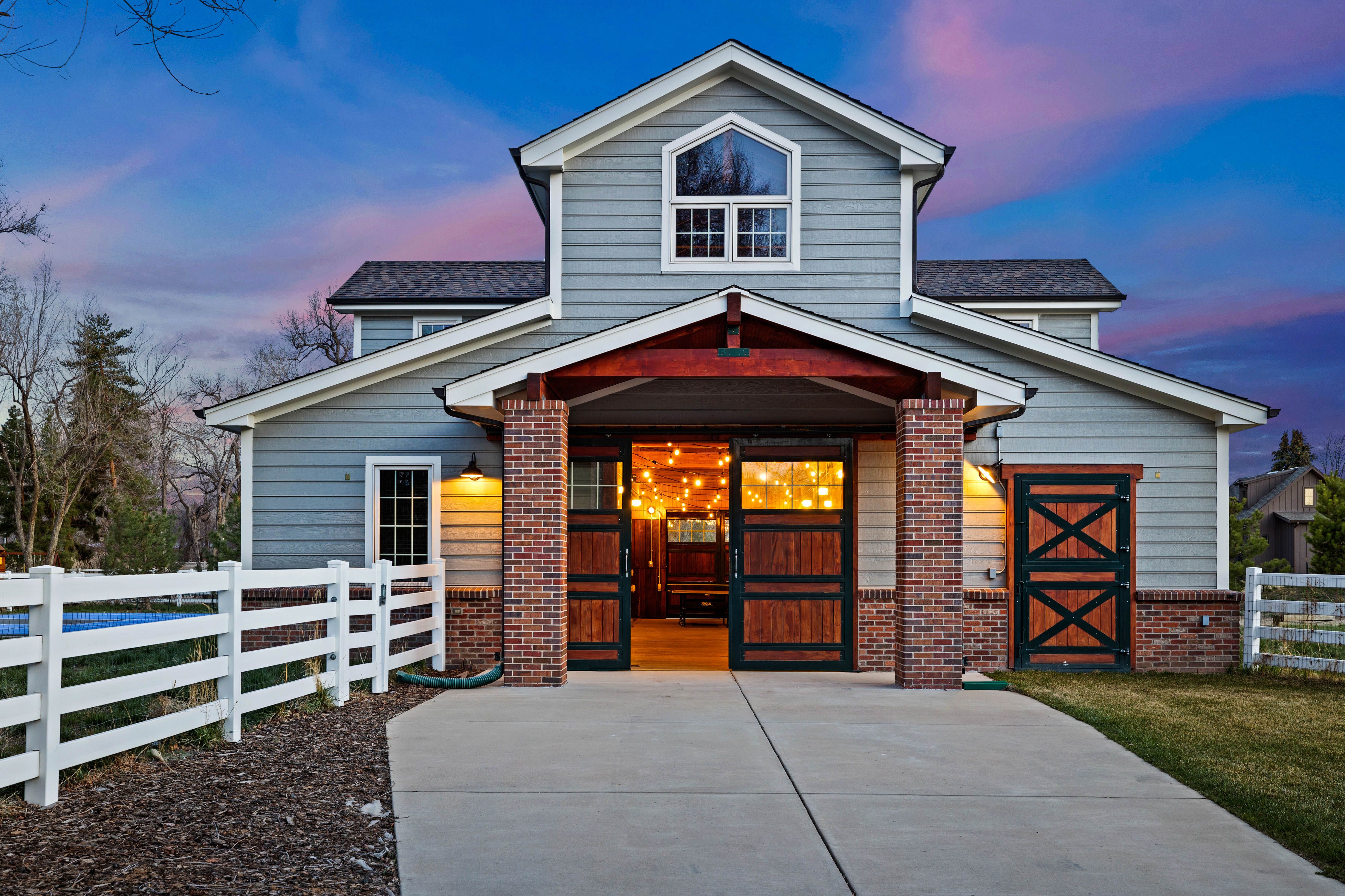 802 & 804 E Stanford Avenue 