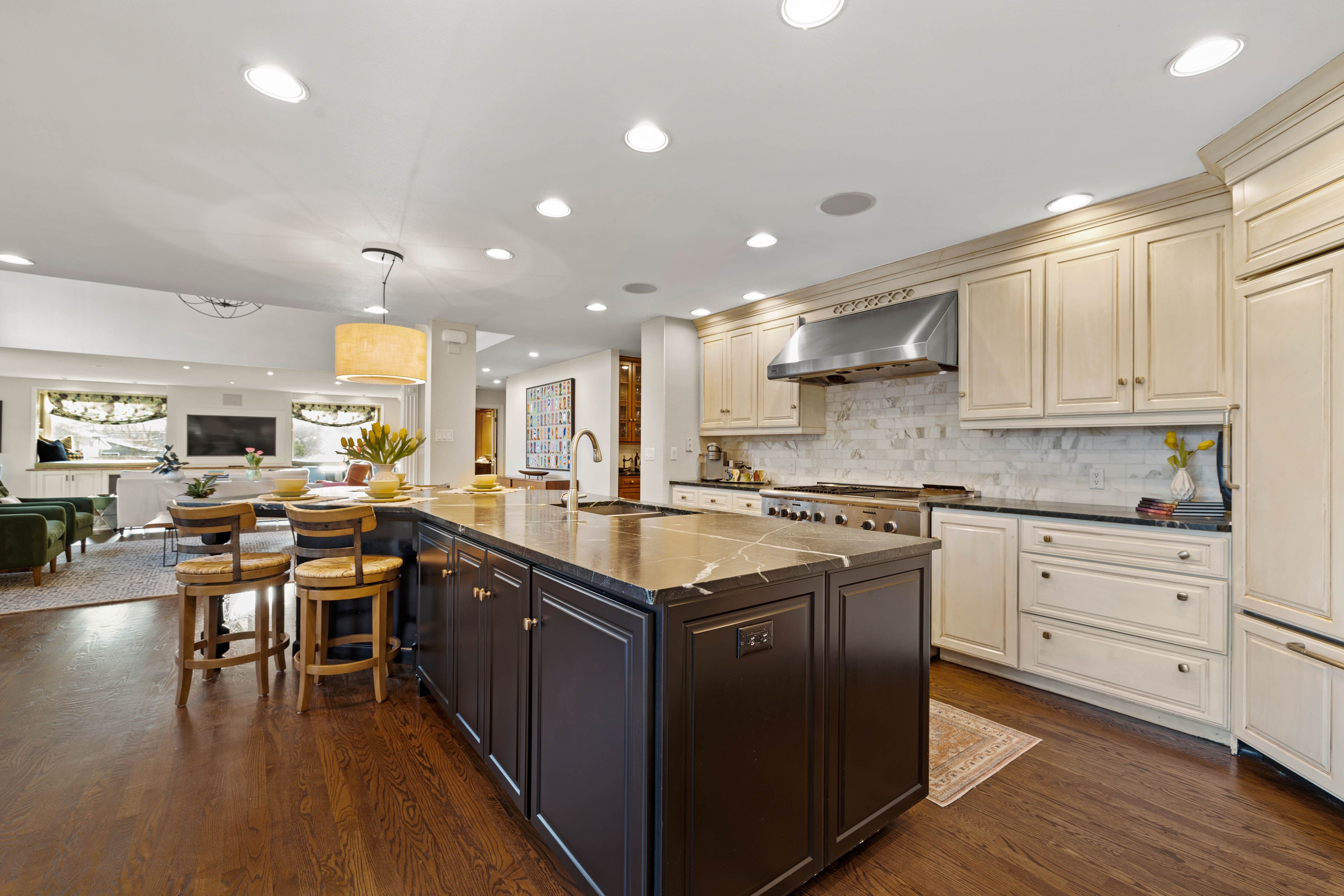 802 & 804 E Stanford Avenue 