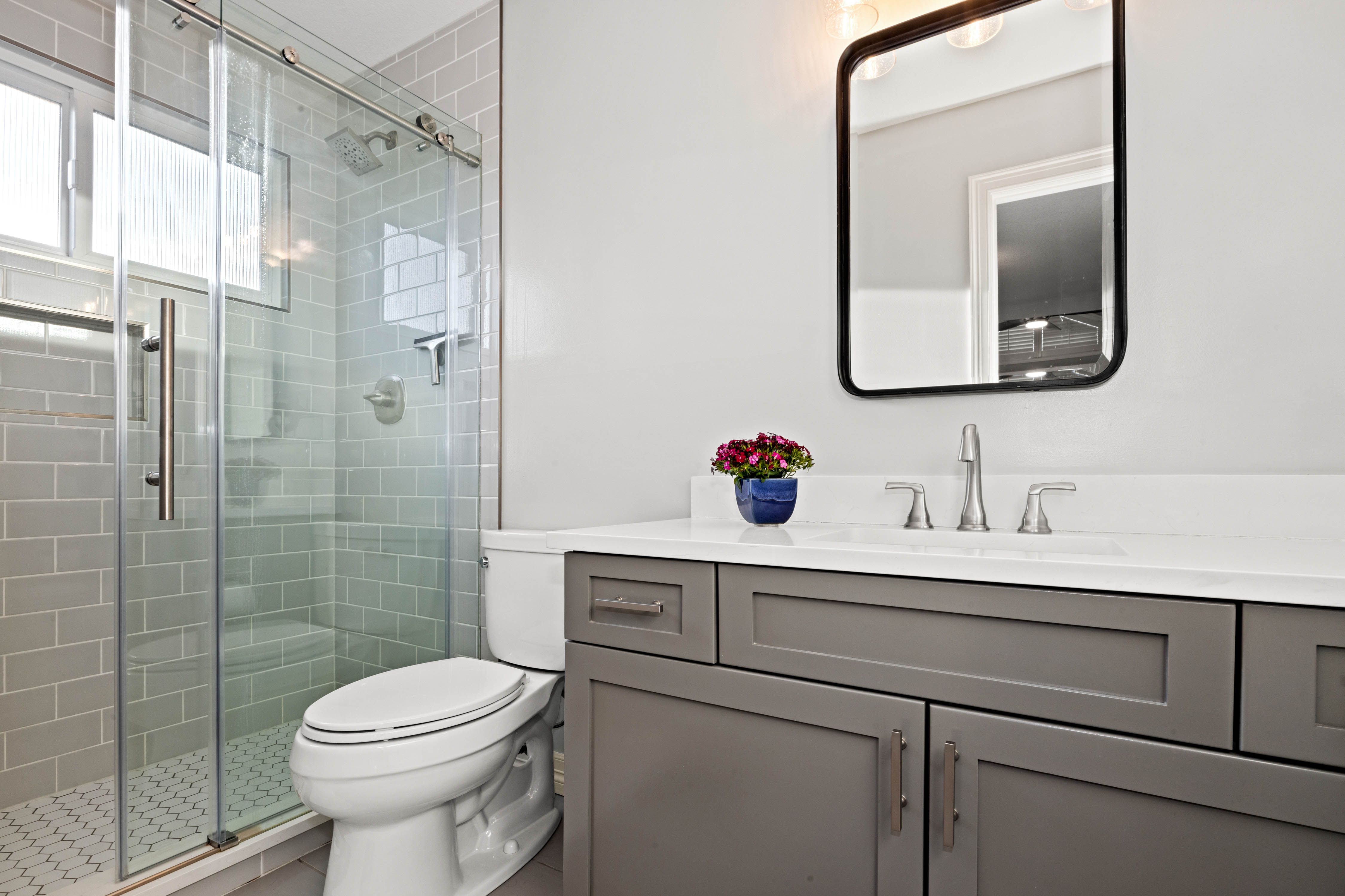 802 & 804 E Stanford Avenue 