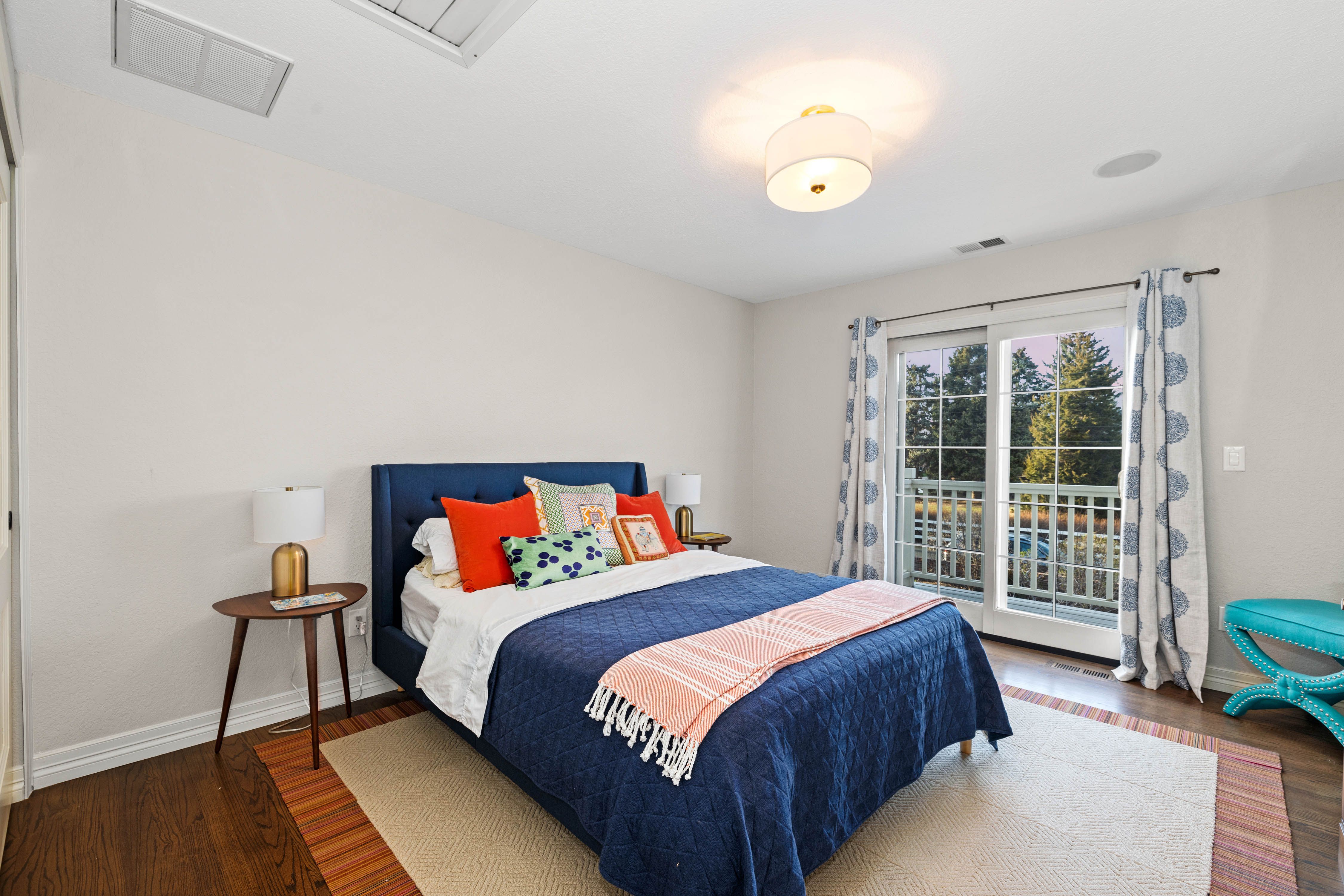 802 & 804 E Stanford Avenue 