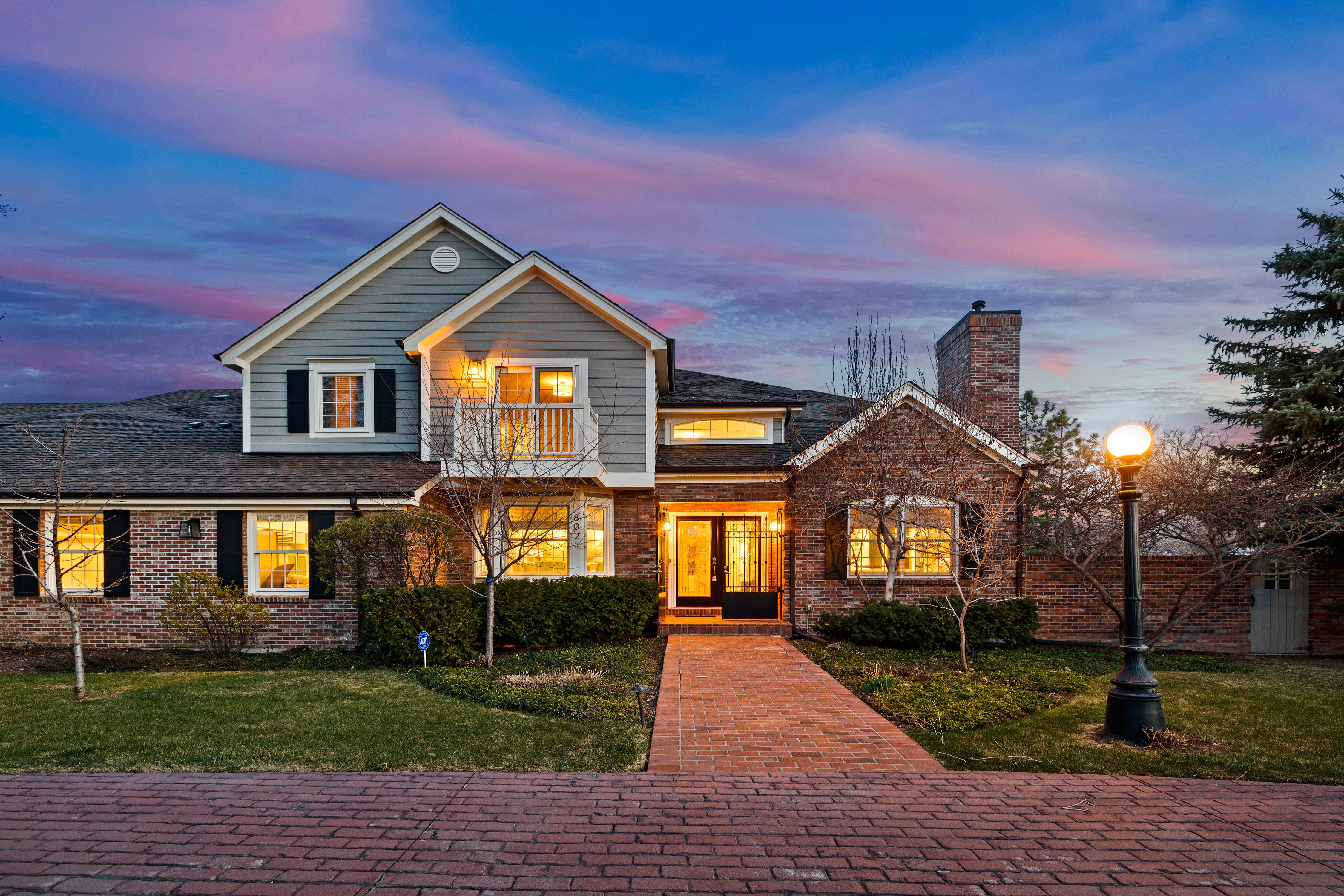 802 & 804 E Stanford Avenue 